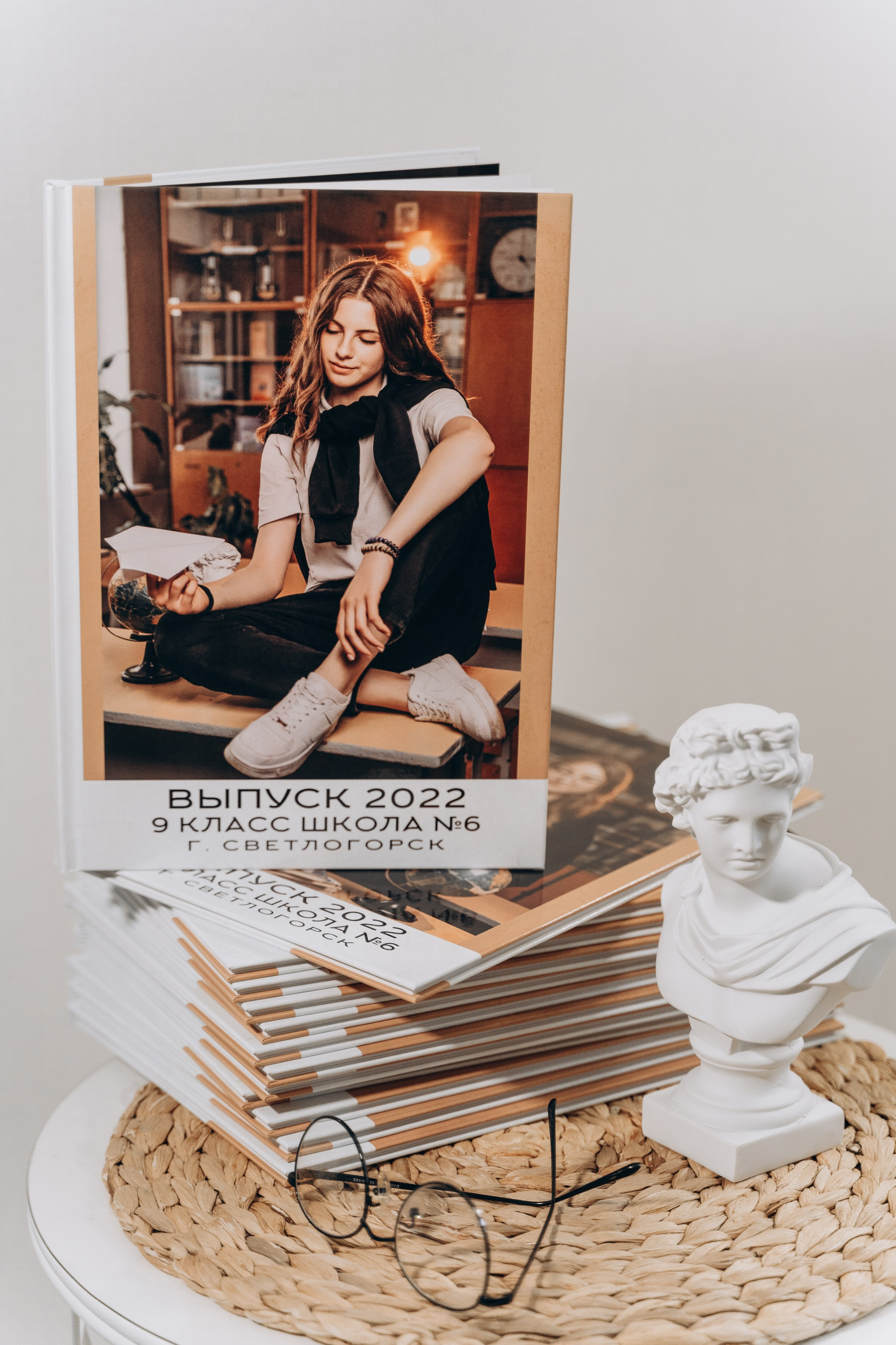 Настоящий выпускной альбом. Классик. Семейный и свадебный фотограф Минск Юрий Прилепов. Выпускные альбомы!