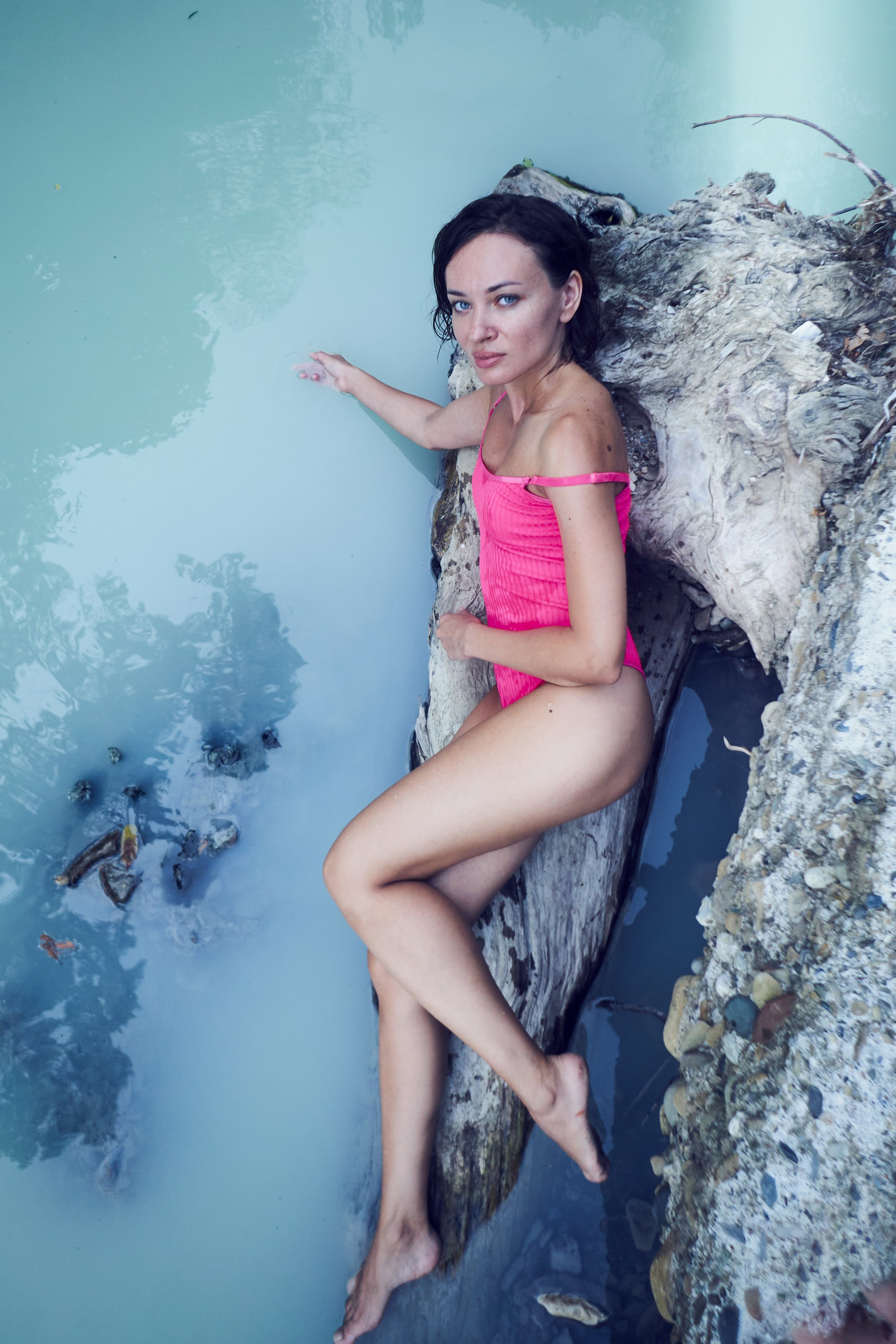 Красивые места для фотосессии в Сочи, Адлере, Красной поляне. Фотограф для женщин и мужчин, контента для бизнеса в Сочи, Адлере, Красной поляне, Розе Хутор