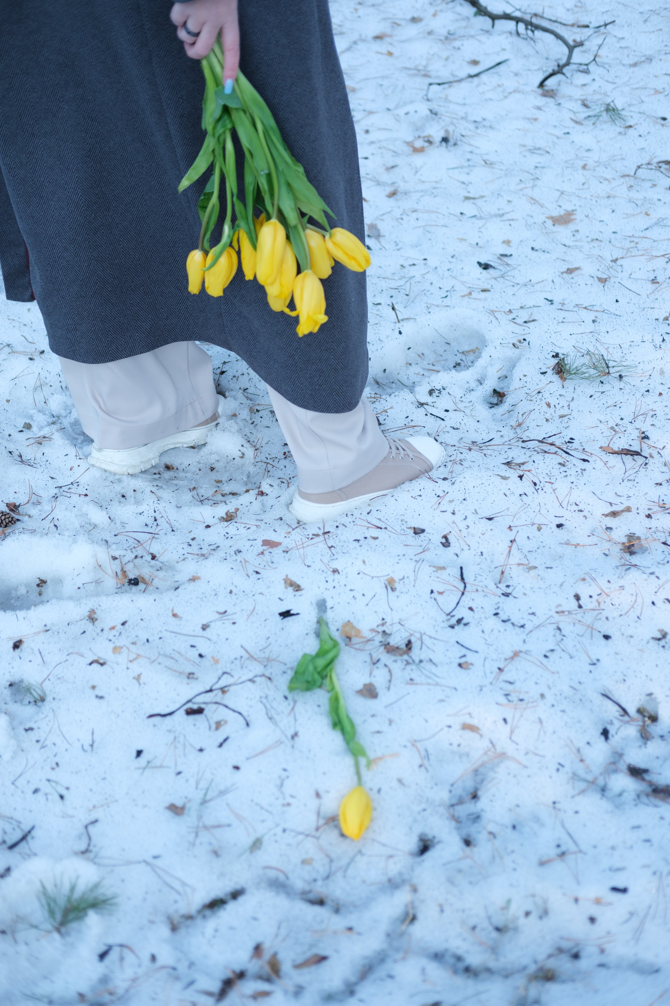 «Она несла в руках отвратительные, тревожные желтые цветы " Мастер и Маргарита М.Булгаков. Женский фотограф в Тюмени Наталья Фуртаева