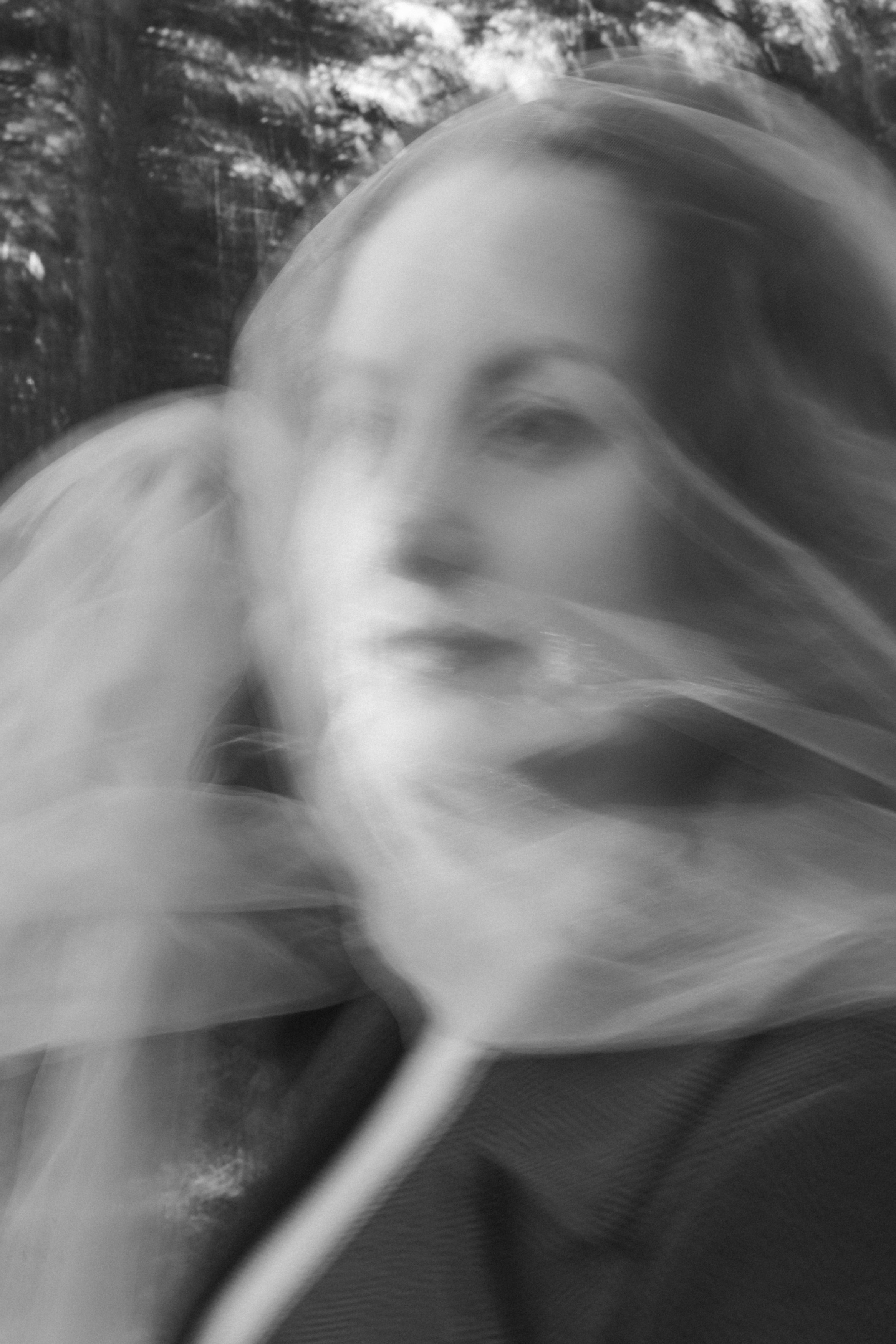 «Она несла в руках отвратительные, тревожные желтые цветы " Мастер и Маргарита М.Булгаков. Женский фотограф в Тюмени Наталья Фуртаева