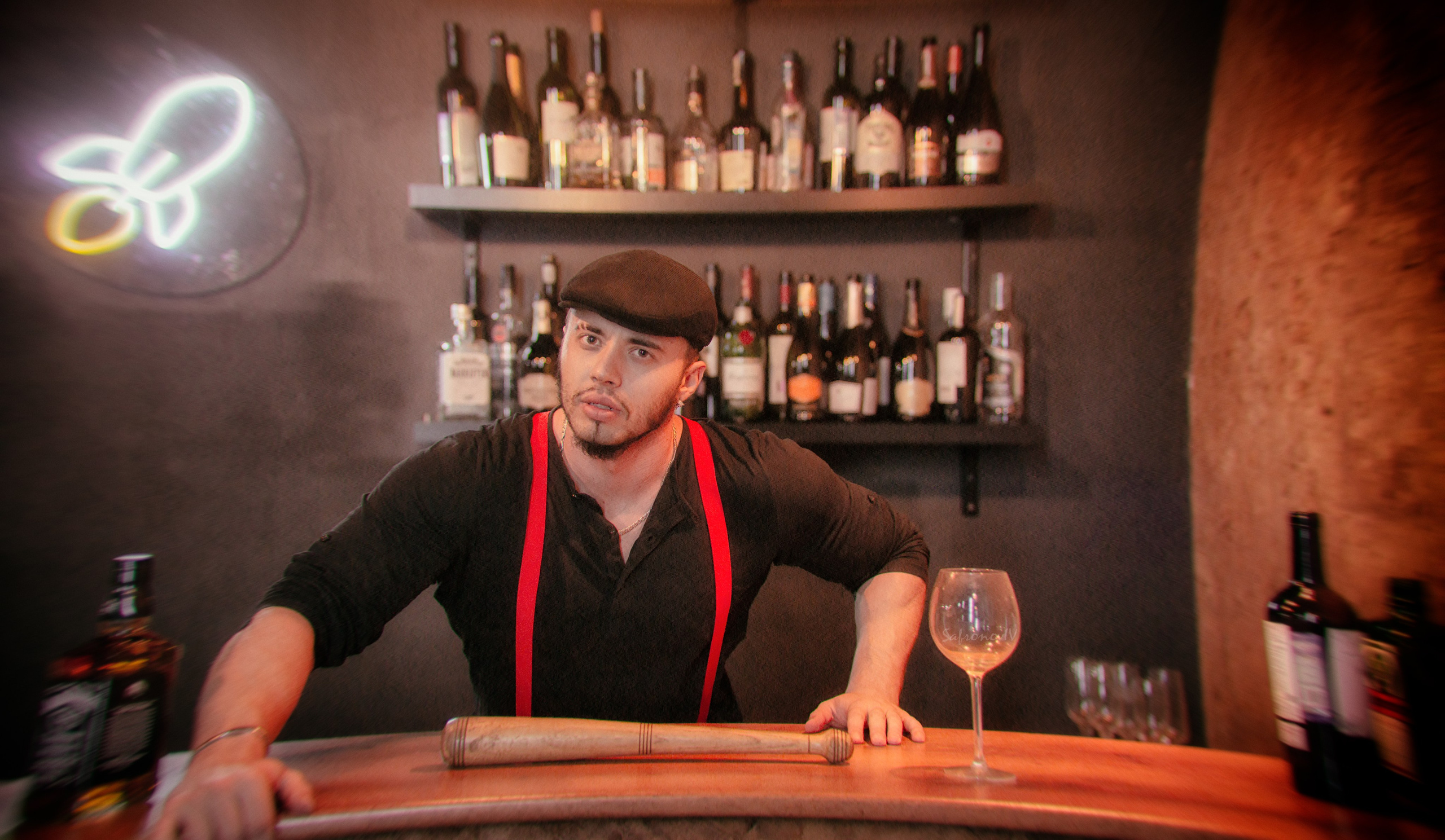 Как бармены создают атмосферу: искусство уюта и настроения. Safronov Ivan — a portrait photographer in Moscow
