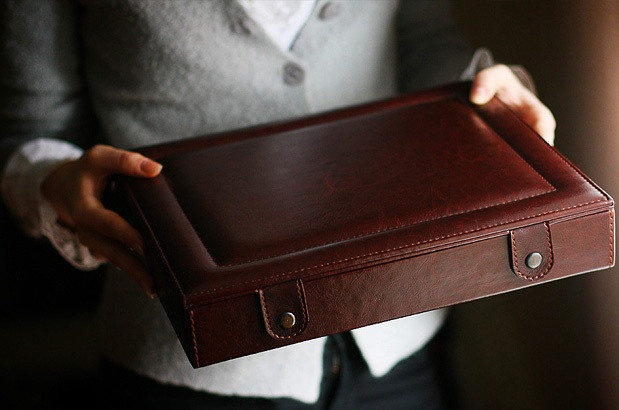 Аксессуары для хранения фотокниг. Фотограф Светозар Андреев