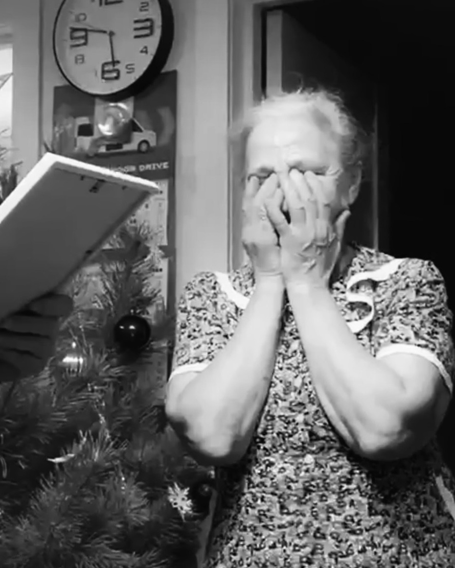 Семейные фотографии: как сохранить историю поколений в одном кадре. YourSelf.photostudio | автопортретная фотостудия ТОЛЬЯТТИ