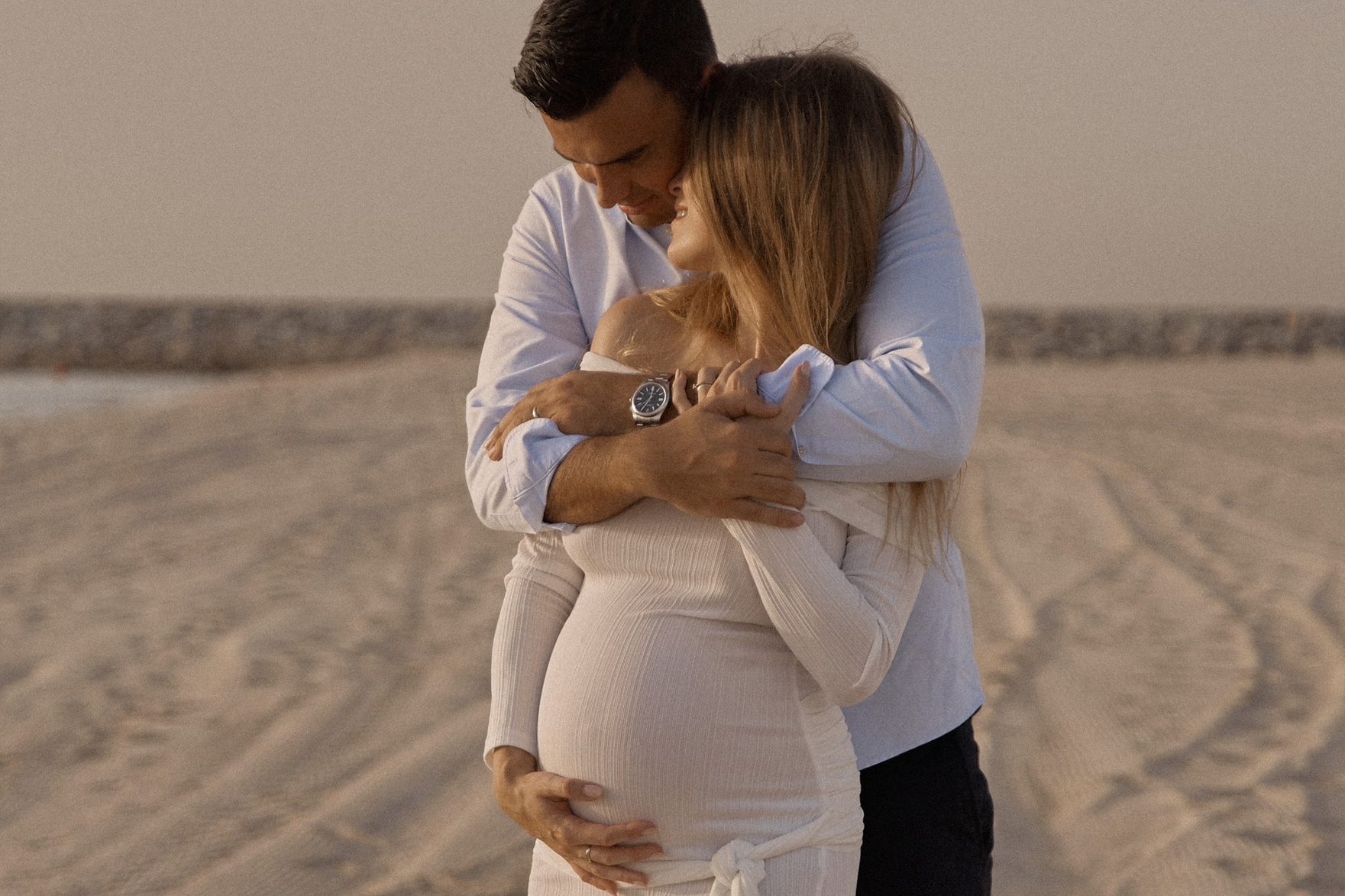 Pregnancy Photoshoot Ideas: Top Locations in Dubai