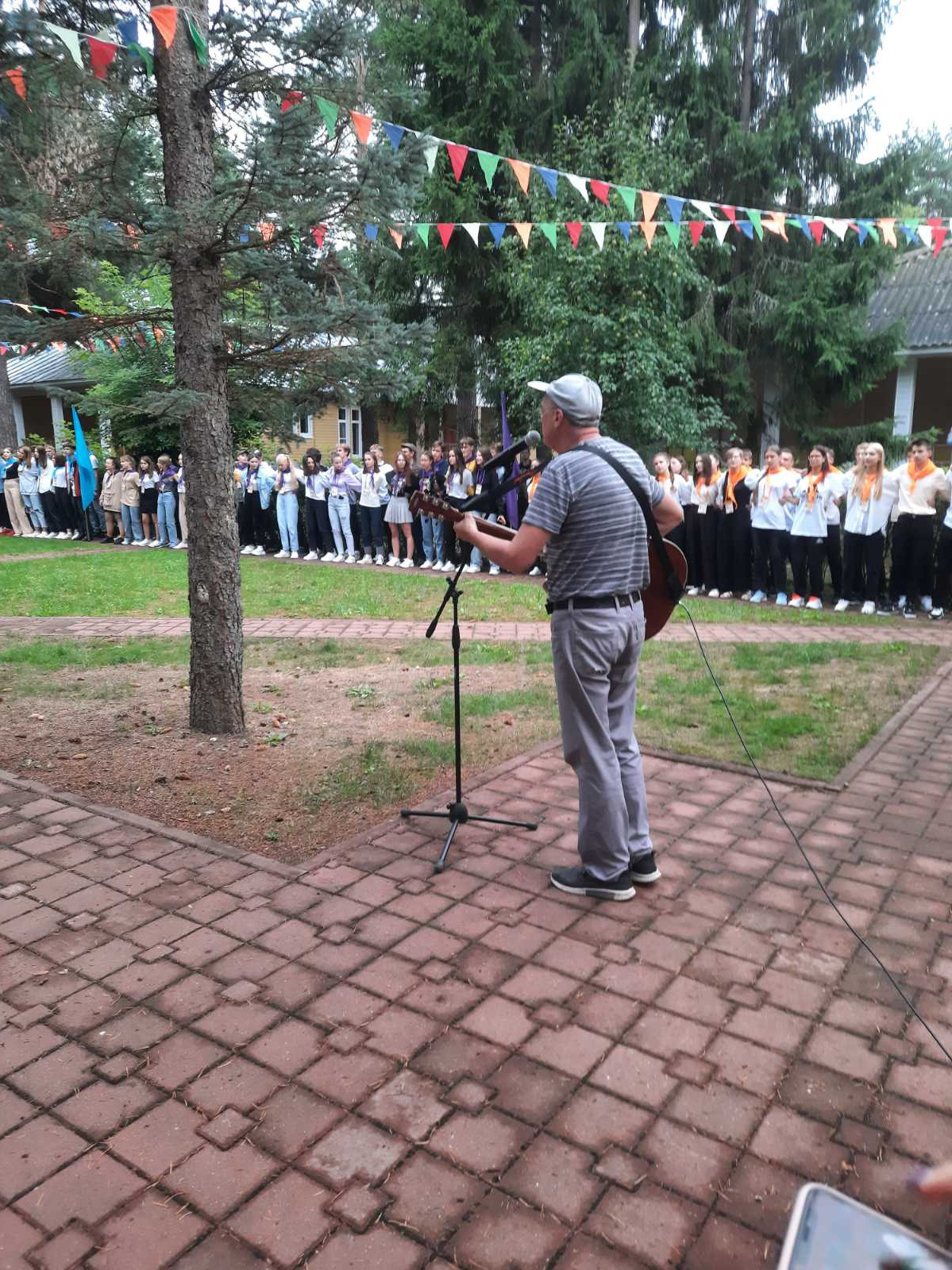 Сочинение фонда «МАМА» на тему «Как я провёл лето?». Фонд Мама