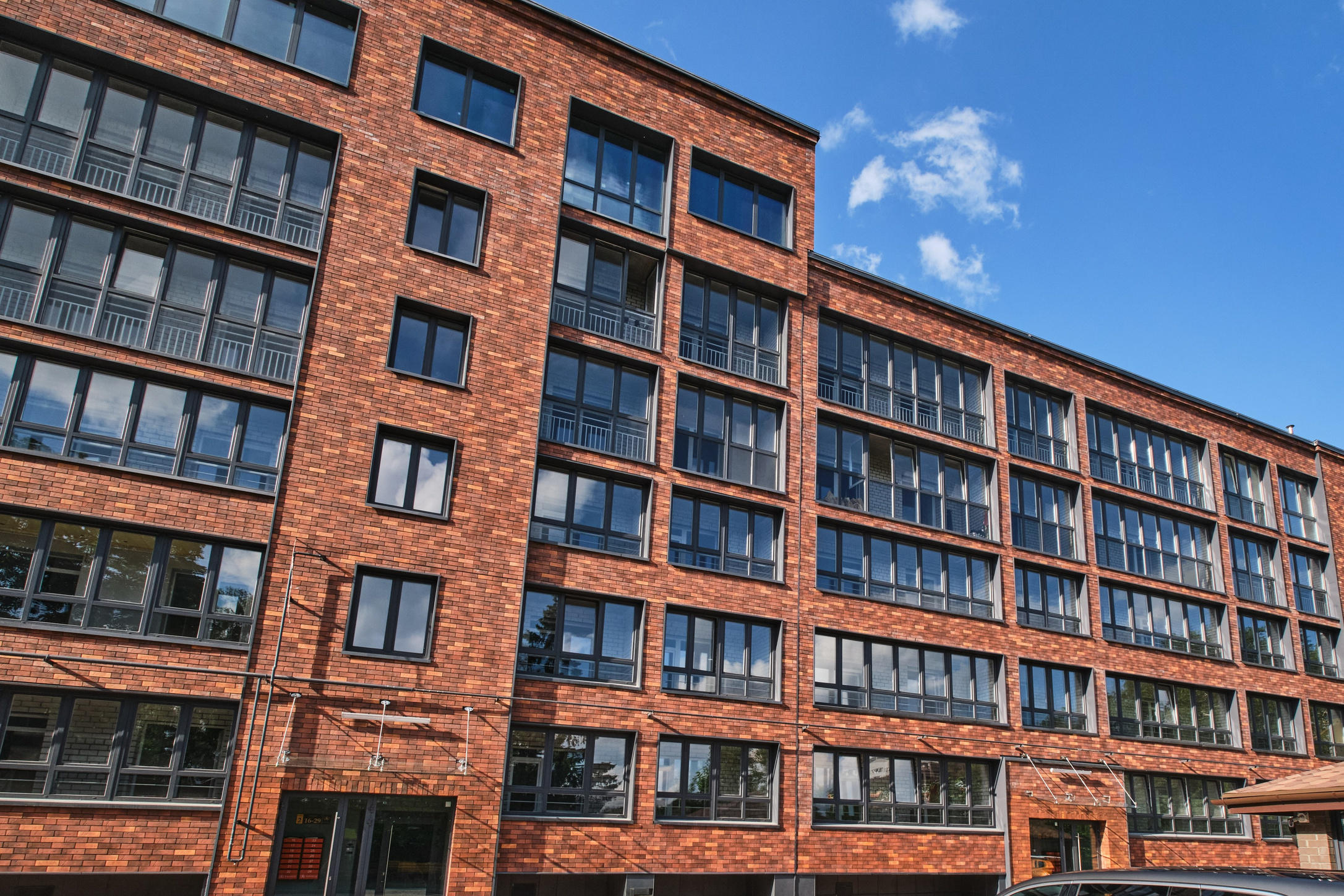 Навесной вентилируемый фасад Борисовские Мануфактуры