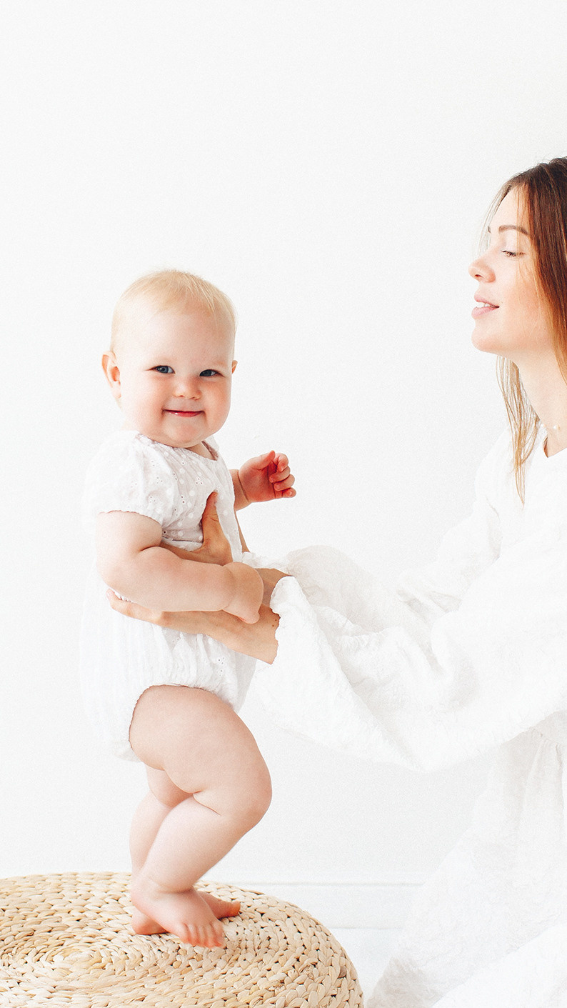 Фотосессия Мамы и малышки в Маленькой белой студии в Самаре. Детский фотограф в Самаре