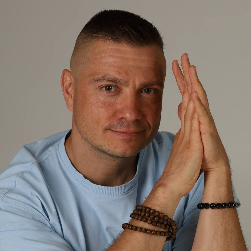 Школа «СВЕТ ДУШИ РА». Андрей Стахеев гипнолог Регрессолог целитель эксперт по работе с Родом