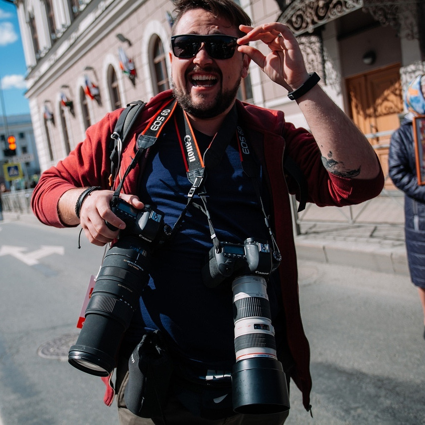 Контакты. Хороший репортажный и промышленный фотограф в Казани Алексей Щелконогов