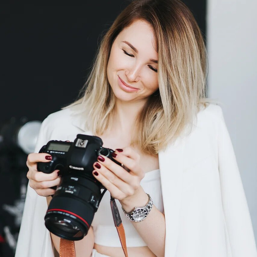 Контакты. Фотограф Якимова Евгения