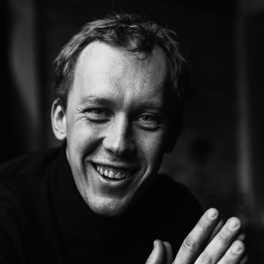 Контакты. Фотограф Василий Бегаль