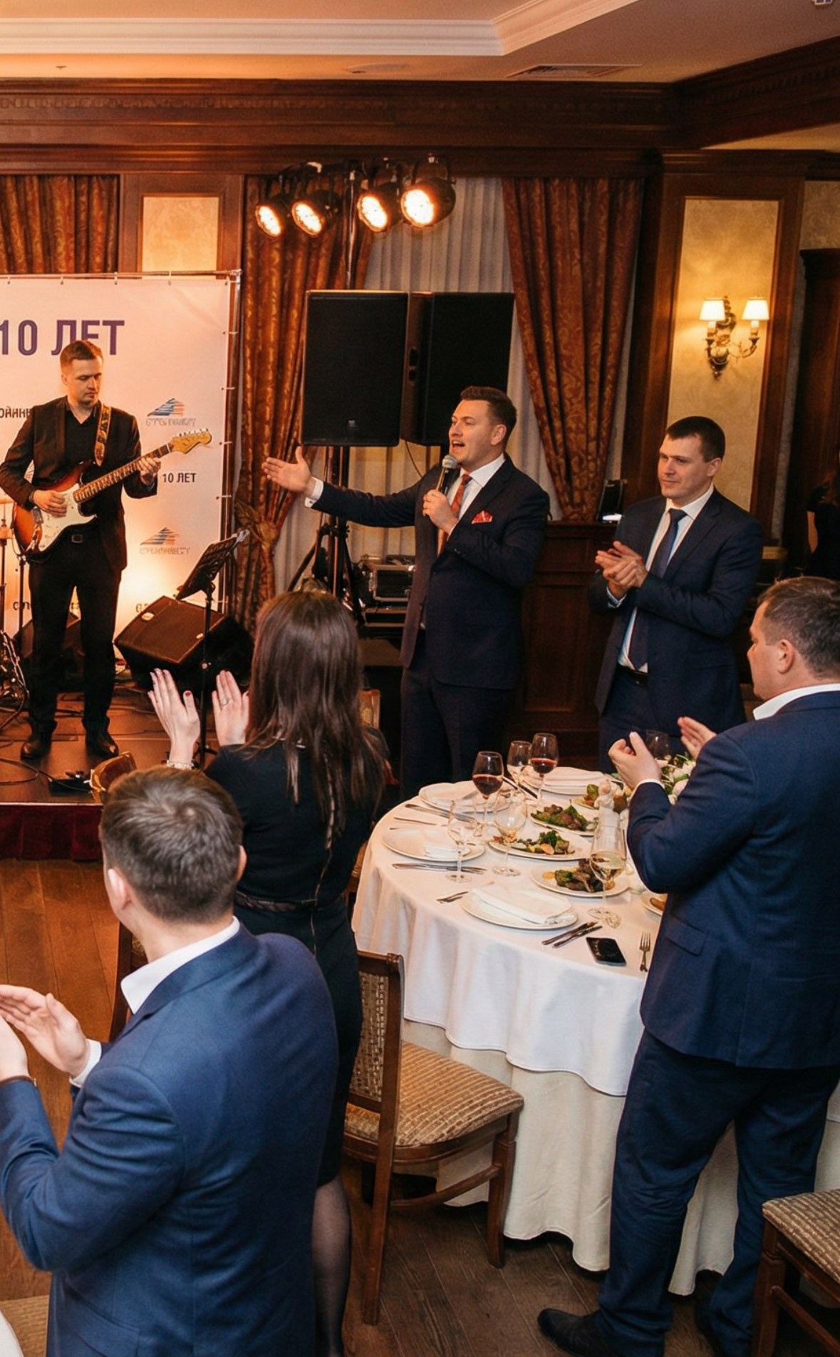 Атмосферная фотосъемка корпоратива компании