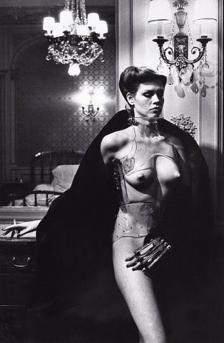Helmut Newton. Выпускные альбомы, фотограф Денис Зимин в городе Ростове-на-Дону