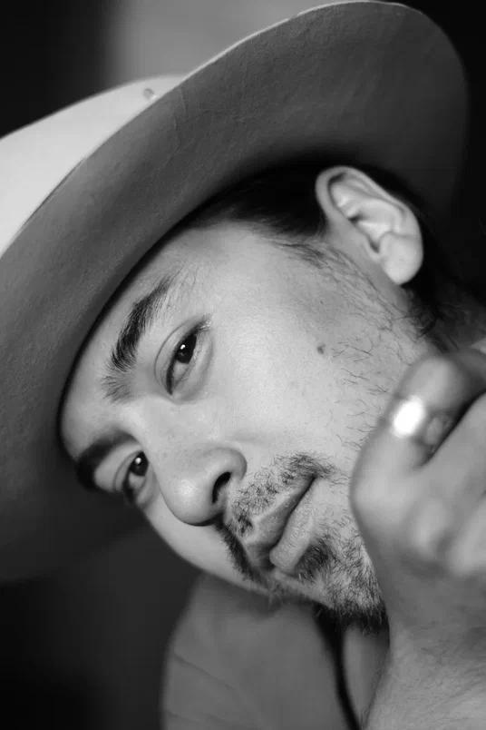 Я Эля, фотограф из Алматы