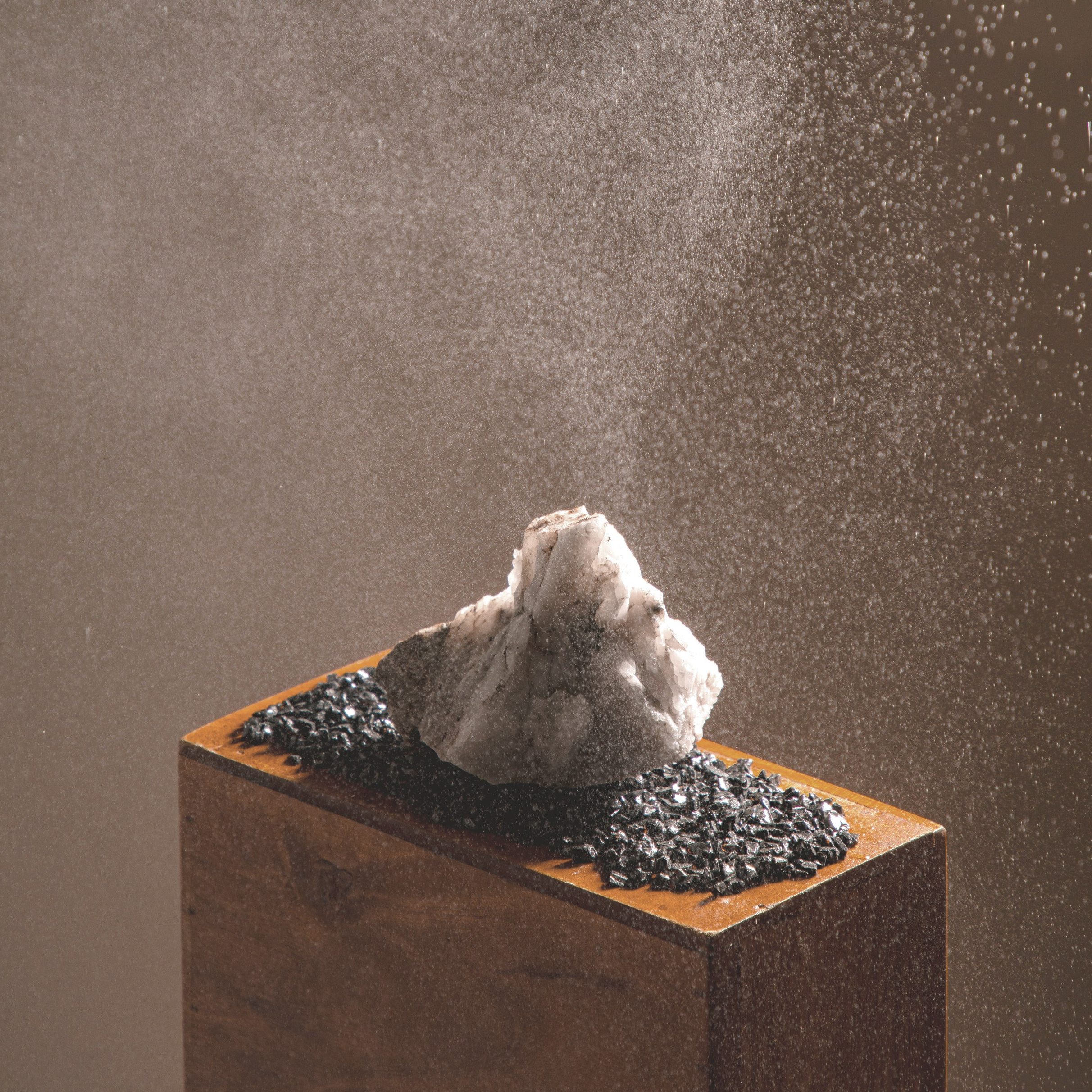 Коллекции обоев и панно бренда Loymina. L. Deco интерьерный салон. Краски/обои/лепной декор