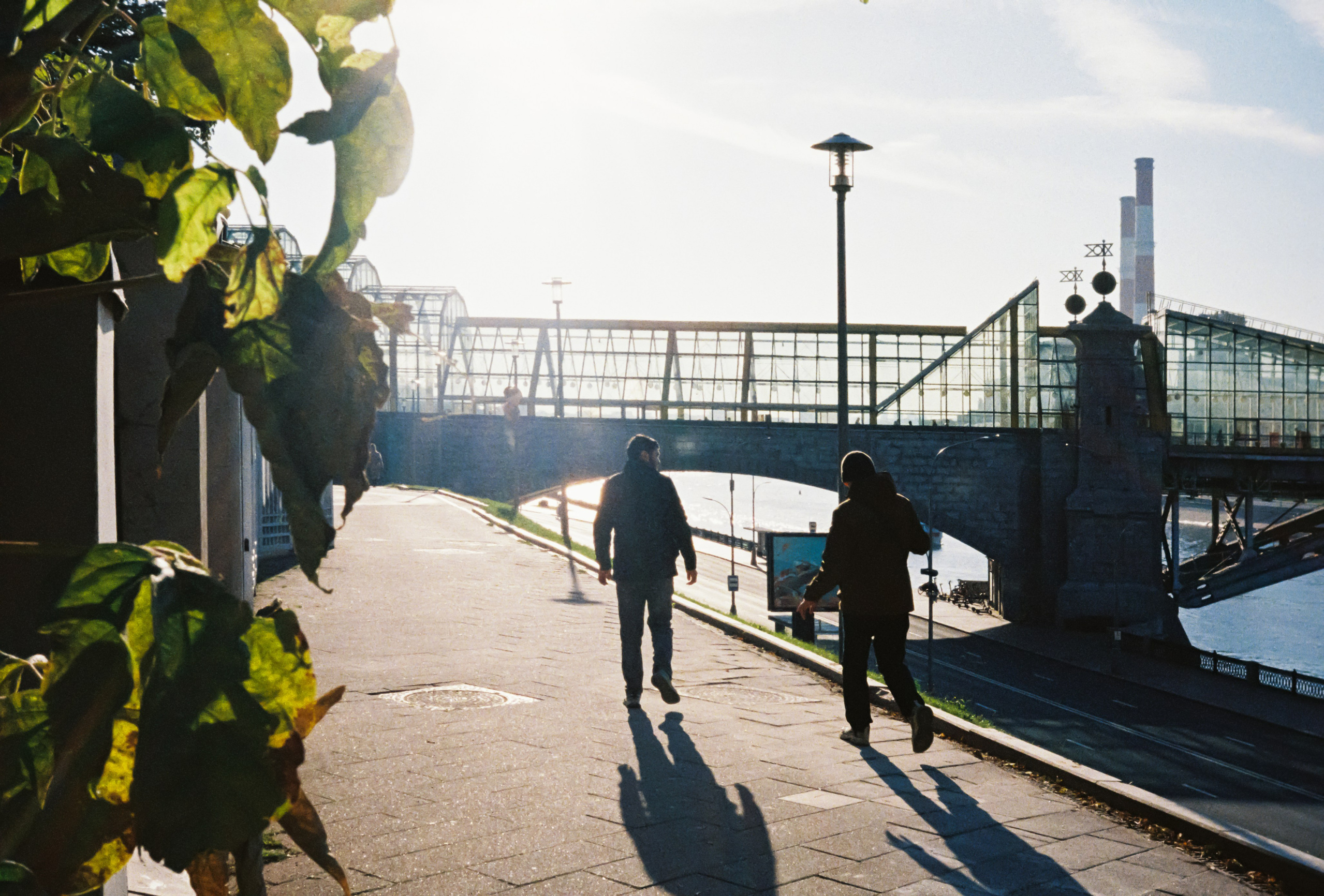 Вид с Ростовской набережной на мост Богдана Хмельницкого