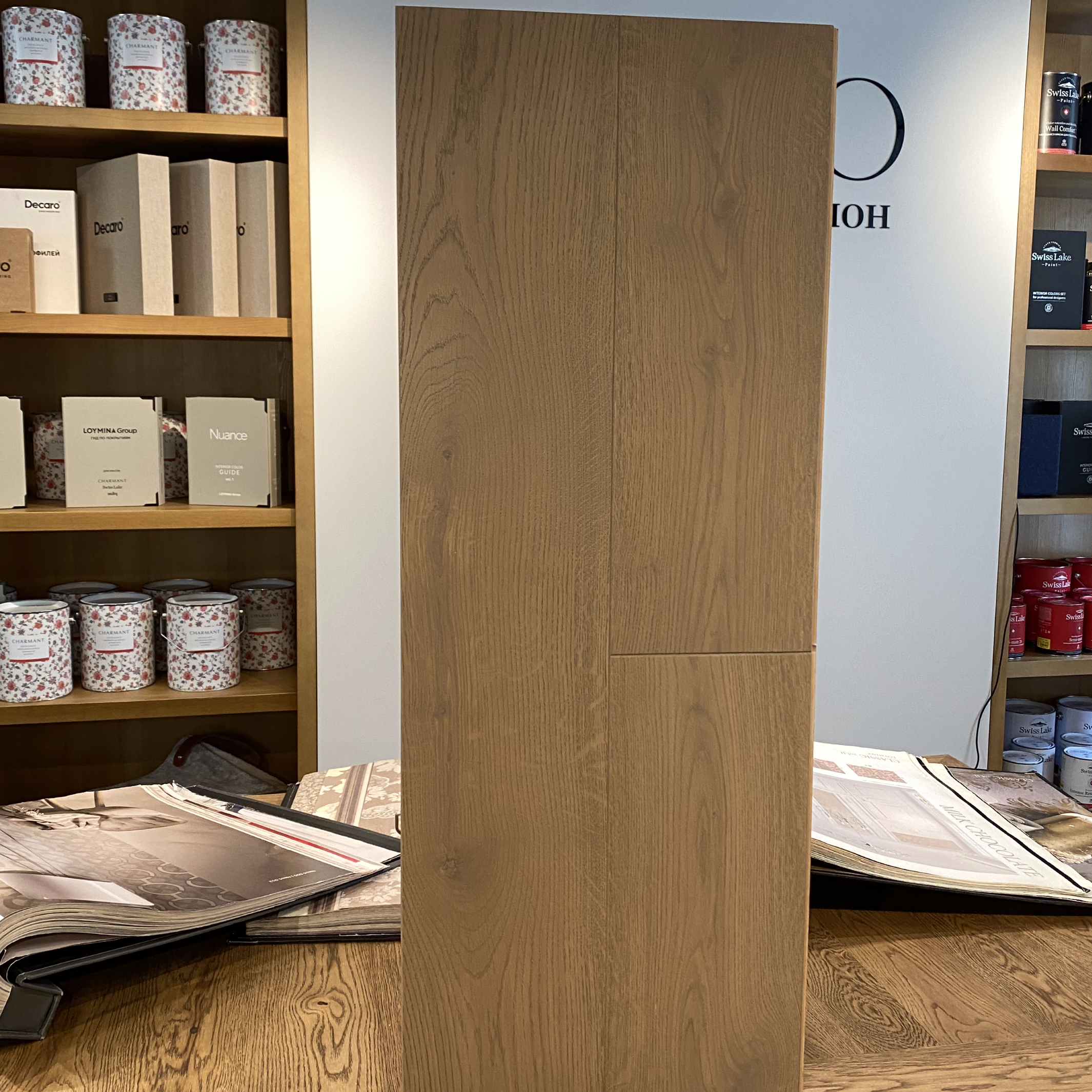 Инженерная доска. L. Deco интерьерный салон. Краски/обои/лепной декор