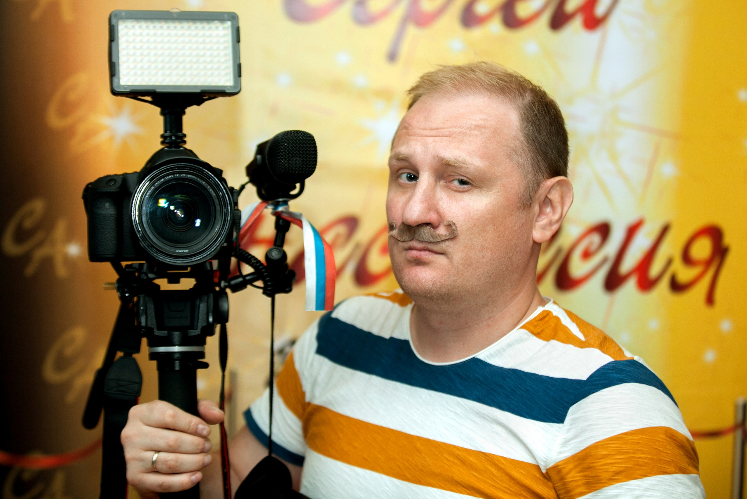 Видеооператор и фотограф на Выпускной в Москве и области. Фото и видеосъёмка выпускного и последнего звонка