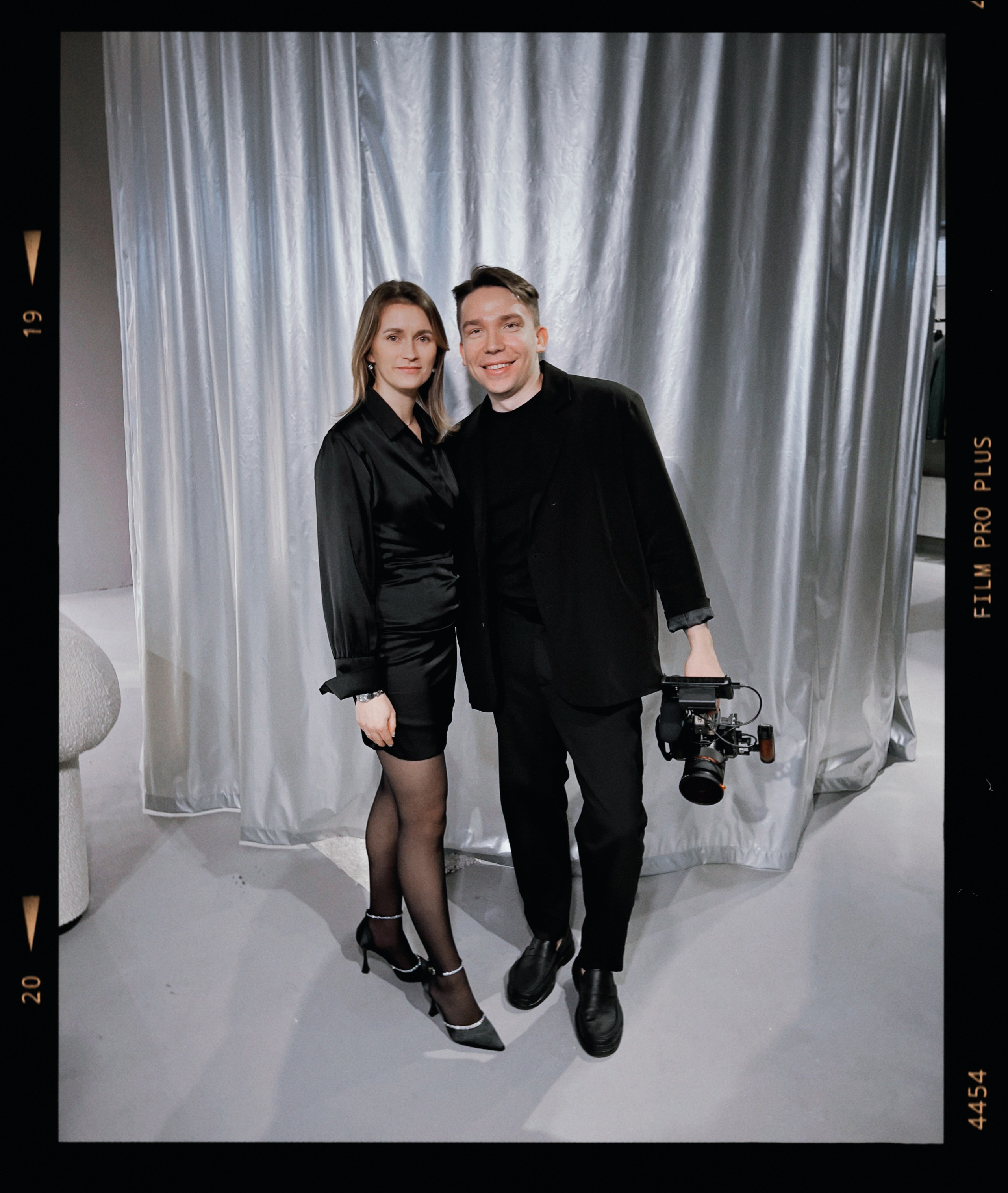 Контакты. Олег и Мария Ивановы фотограф и видеограф в Пскове Санкт - Петербурге