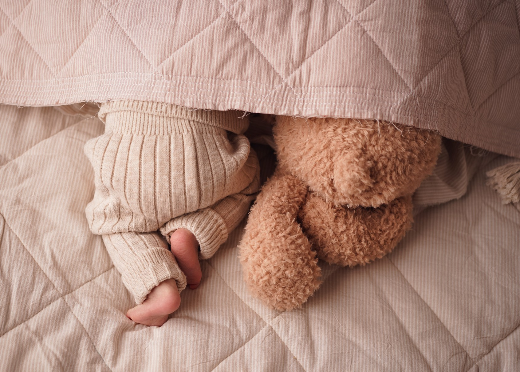 Фотосессия новорожденного. Фотограф новорожденных в Ялте