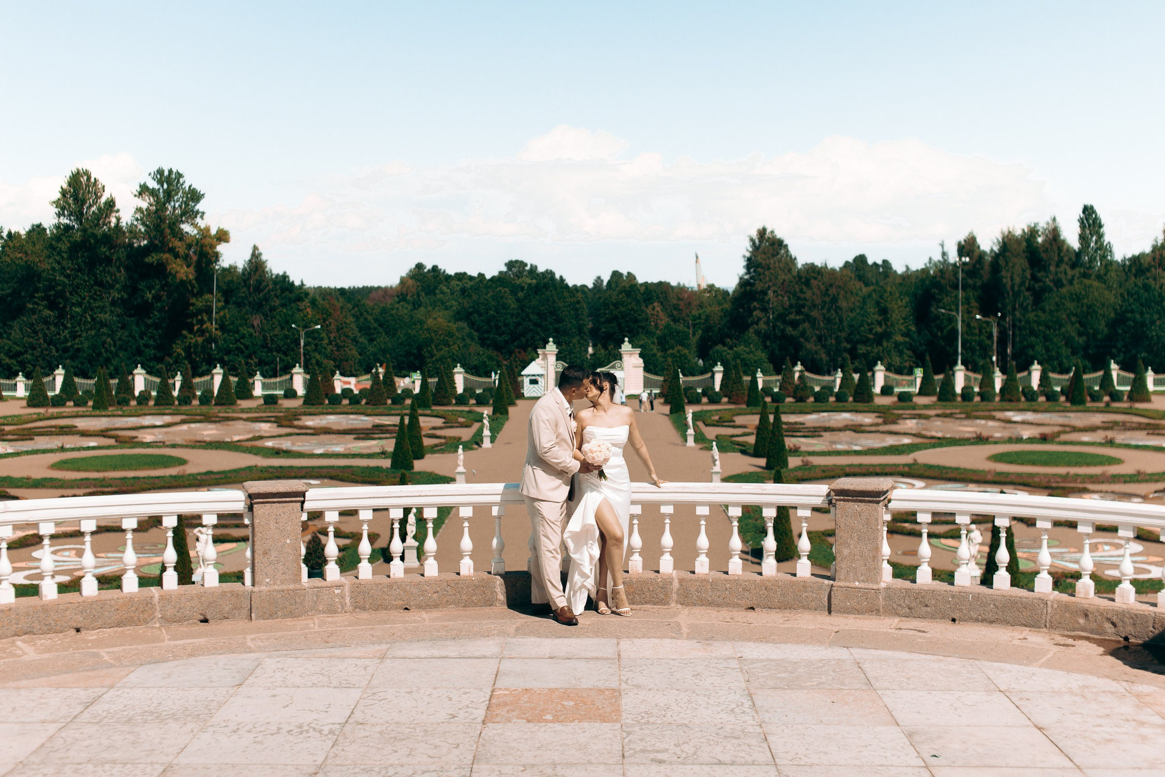 Услуги. Maison de sun