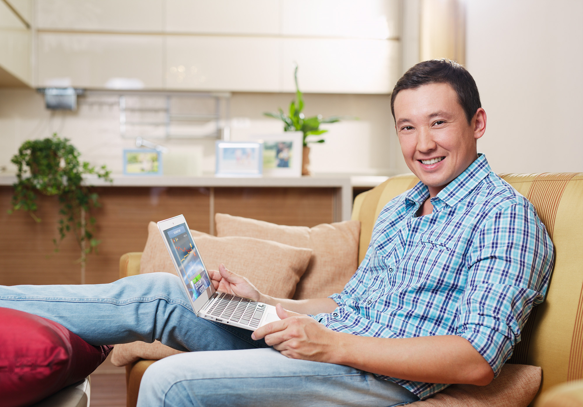 Фотосъемка делового или бизнес портрета в студии или на выезде. Арт фотограф и видеограф в Алматы Роман Барелко