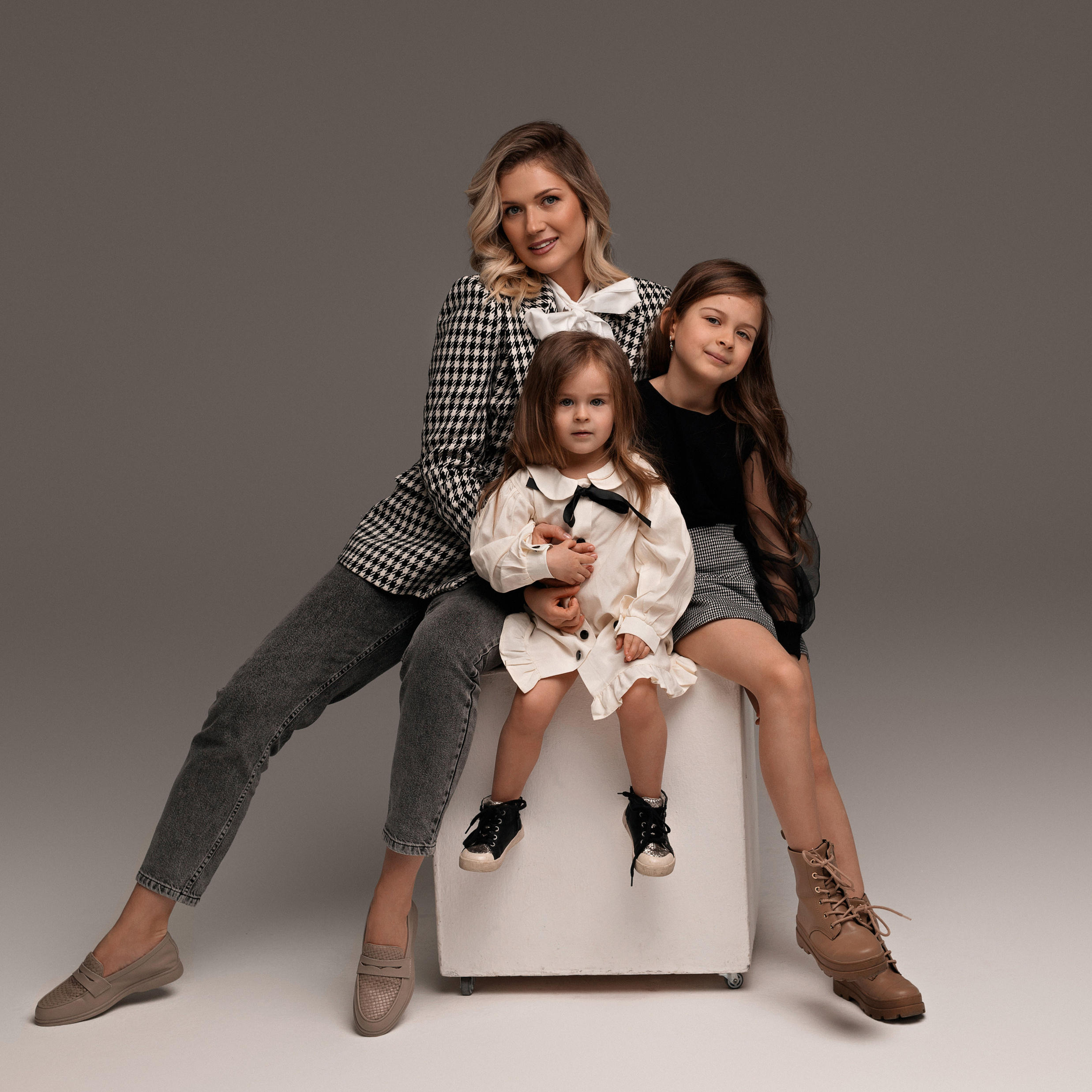 Циклорама. Семейный фотограф в Москве