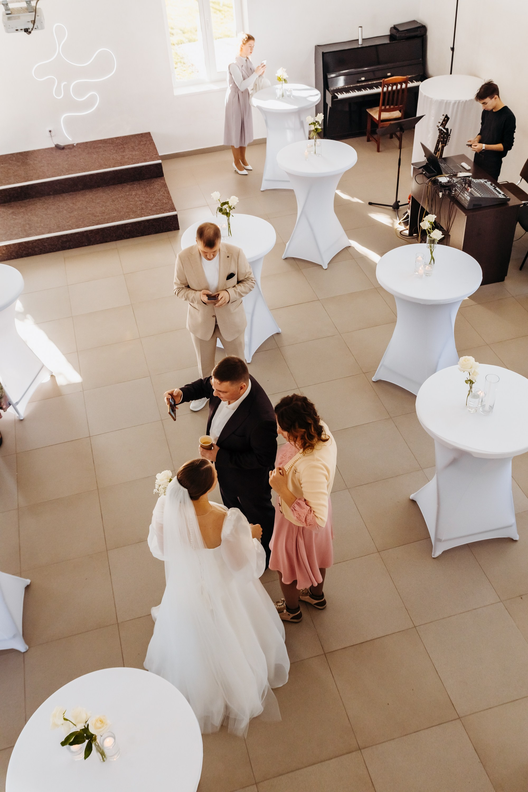 Чарующие пейзажи осени в лесу – яркие краски и текстуры, отображающие изменения в природе