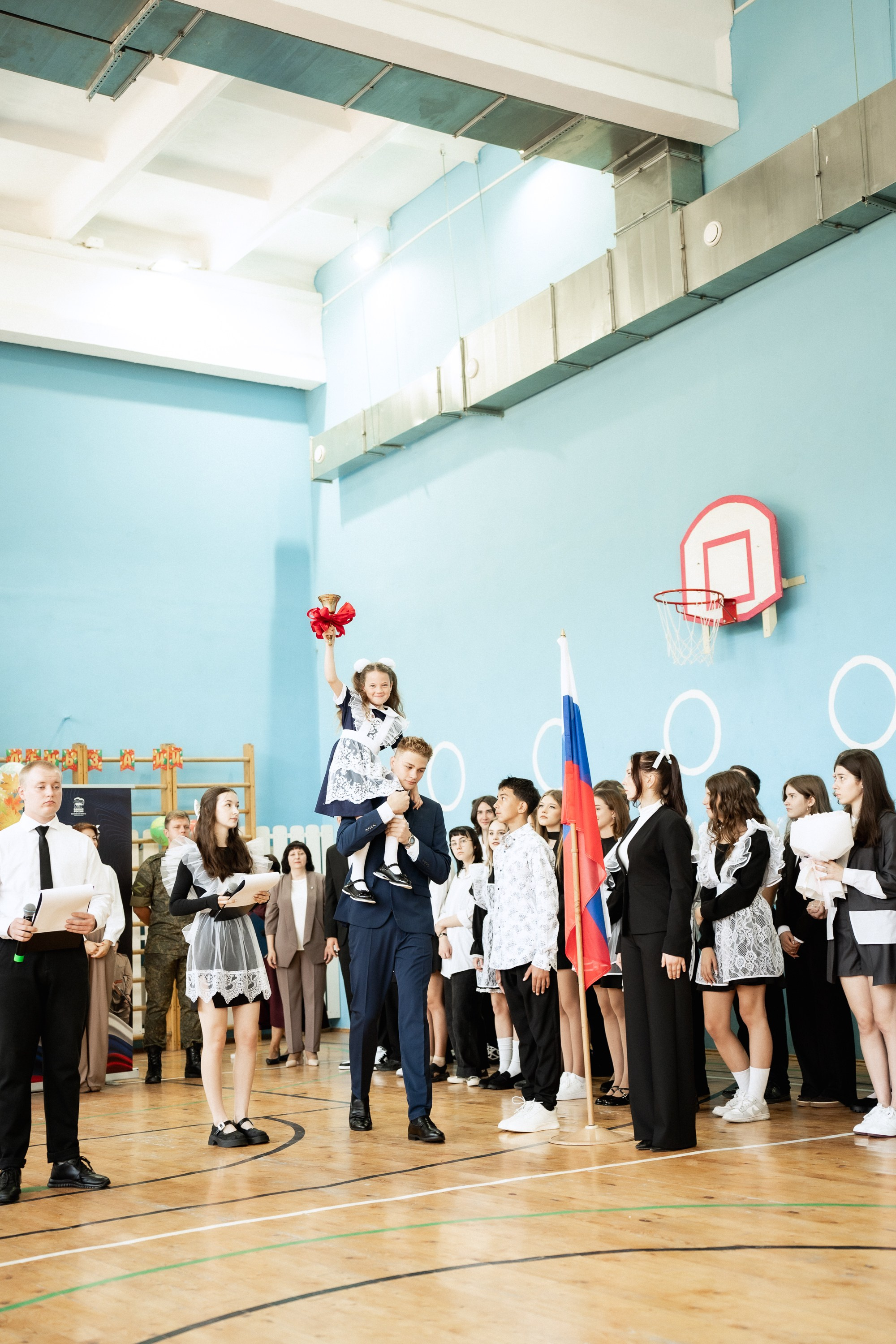 ВЫПУСКНИКАМ И 1 СЕНТЯБРЯ. Женский портрет