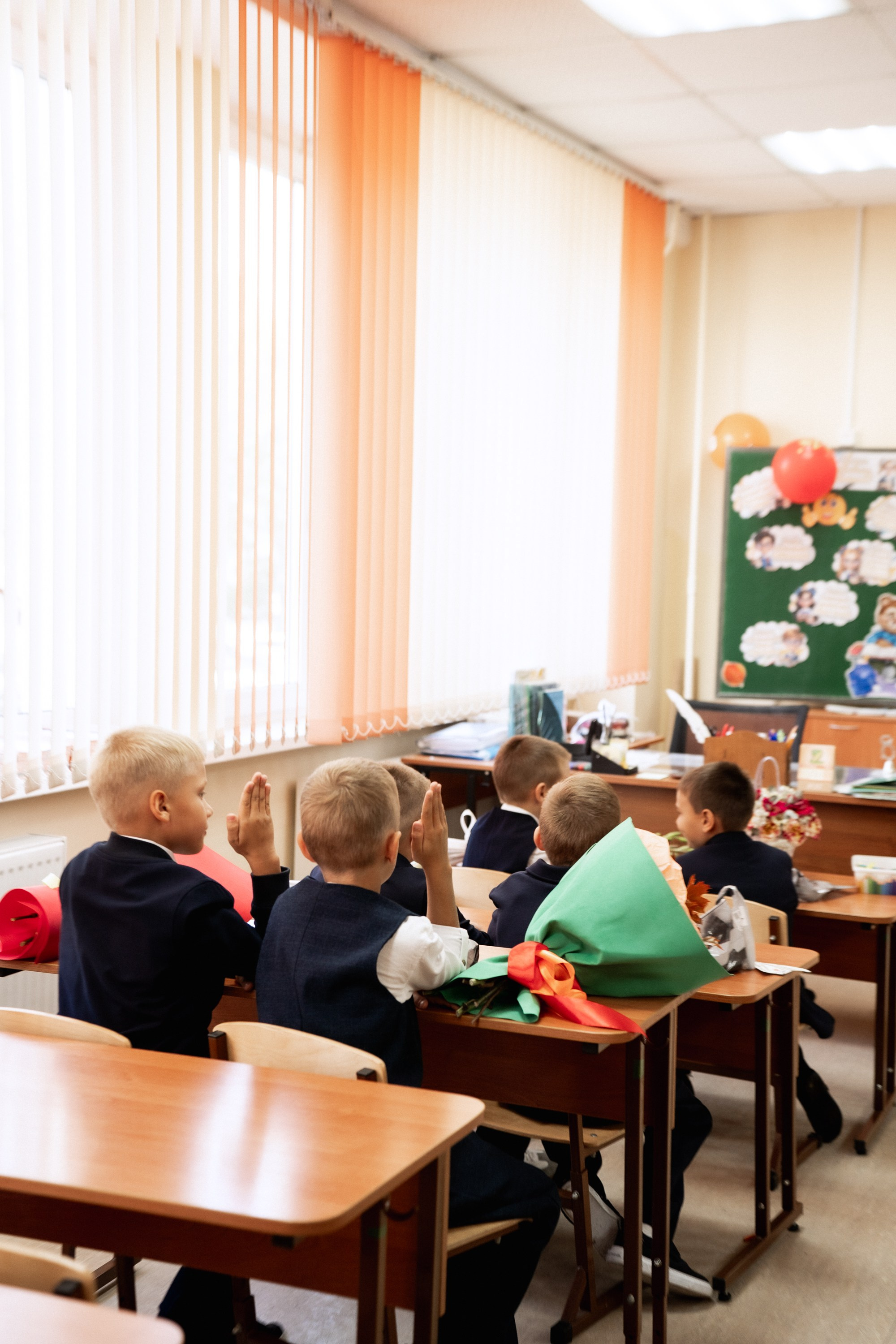 ВЫПУСКНИКАМ И 1 СЕНТЯБРЯ. Женский портрет