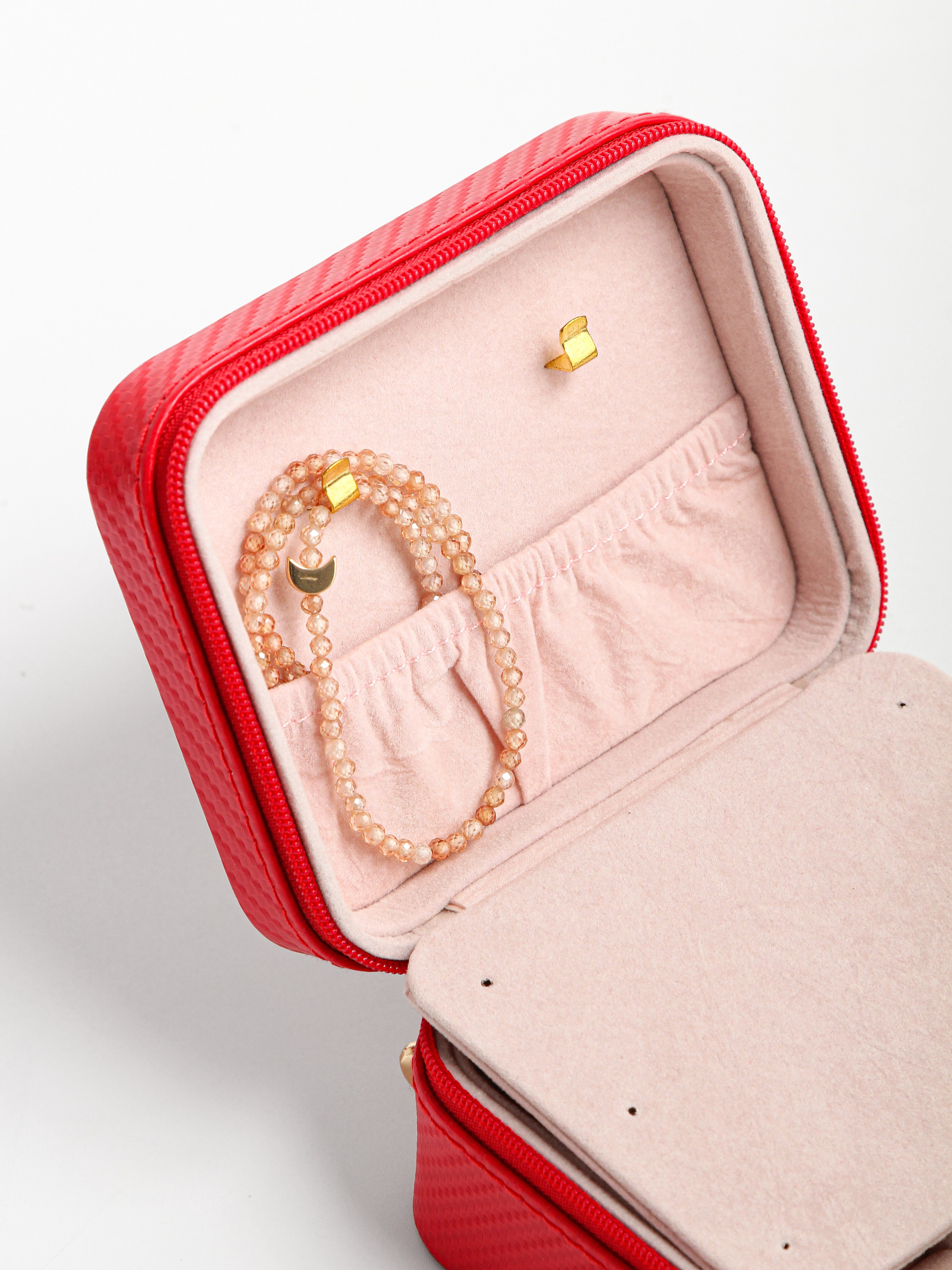 Фотосъемка шкатулок и сумок для каталогов | Кейс предметного фотографа. Предметный фотограф в СПб | Съемка для Wildberries, Ozon, рекламы | Алан Ульбашев