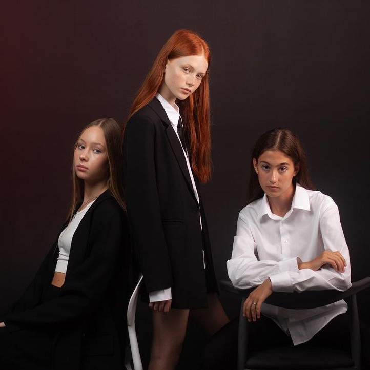 Выпускные альбомы в Минске. Выпускные альбомы Cardsi