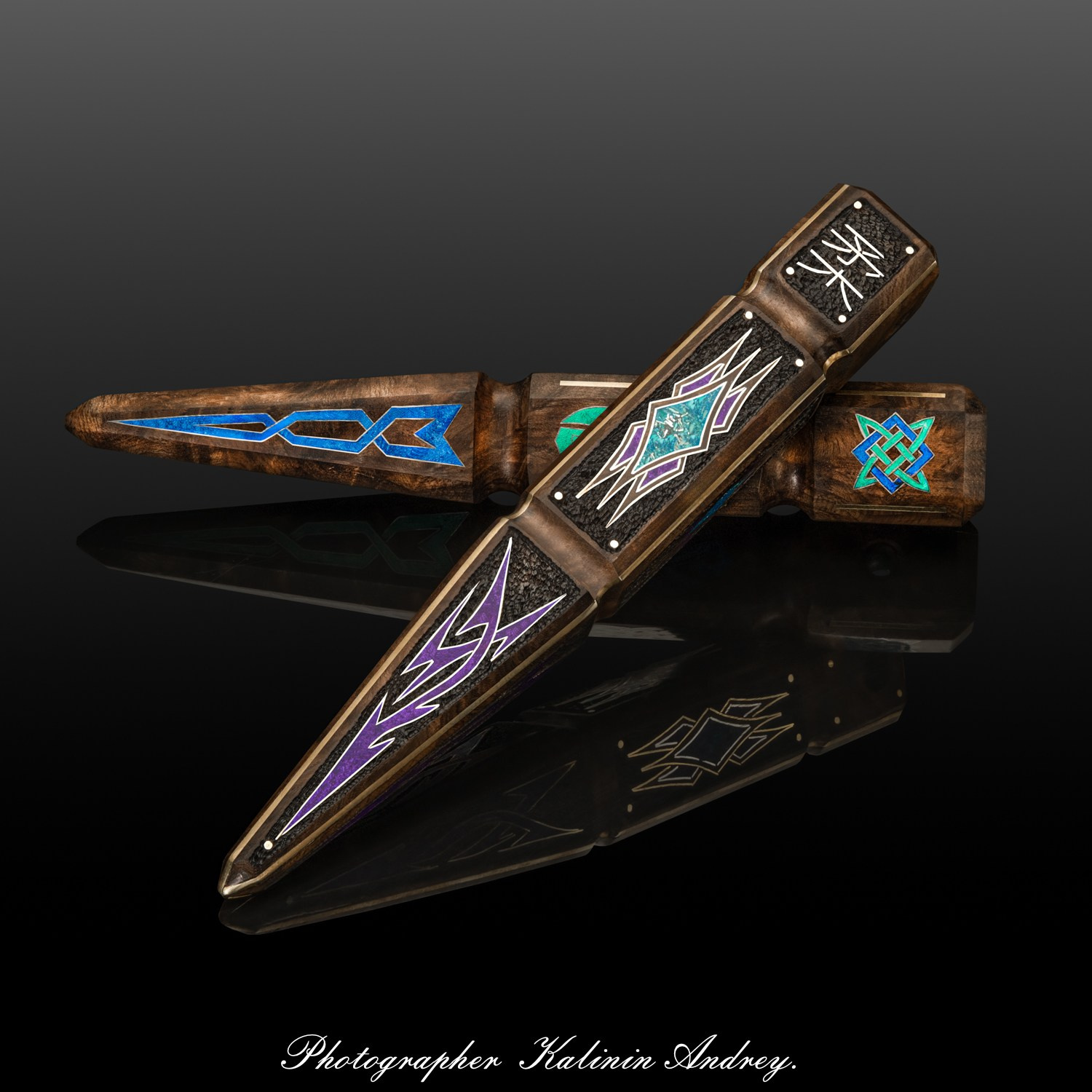 Высококачественная предметная каталожная Фотосъемка в Москве. Высококачественная профессиональная рекламная фотосъёмка ювелирных украшений, драгоценных камней в Москве. Обучение, консультация