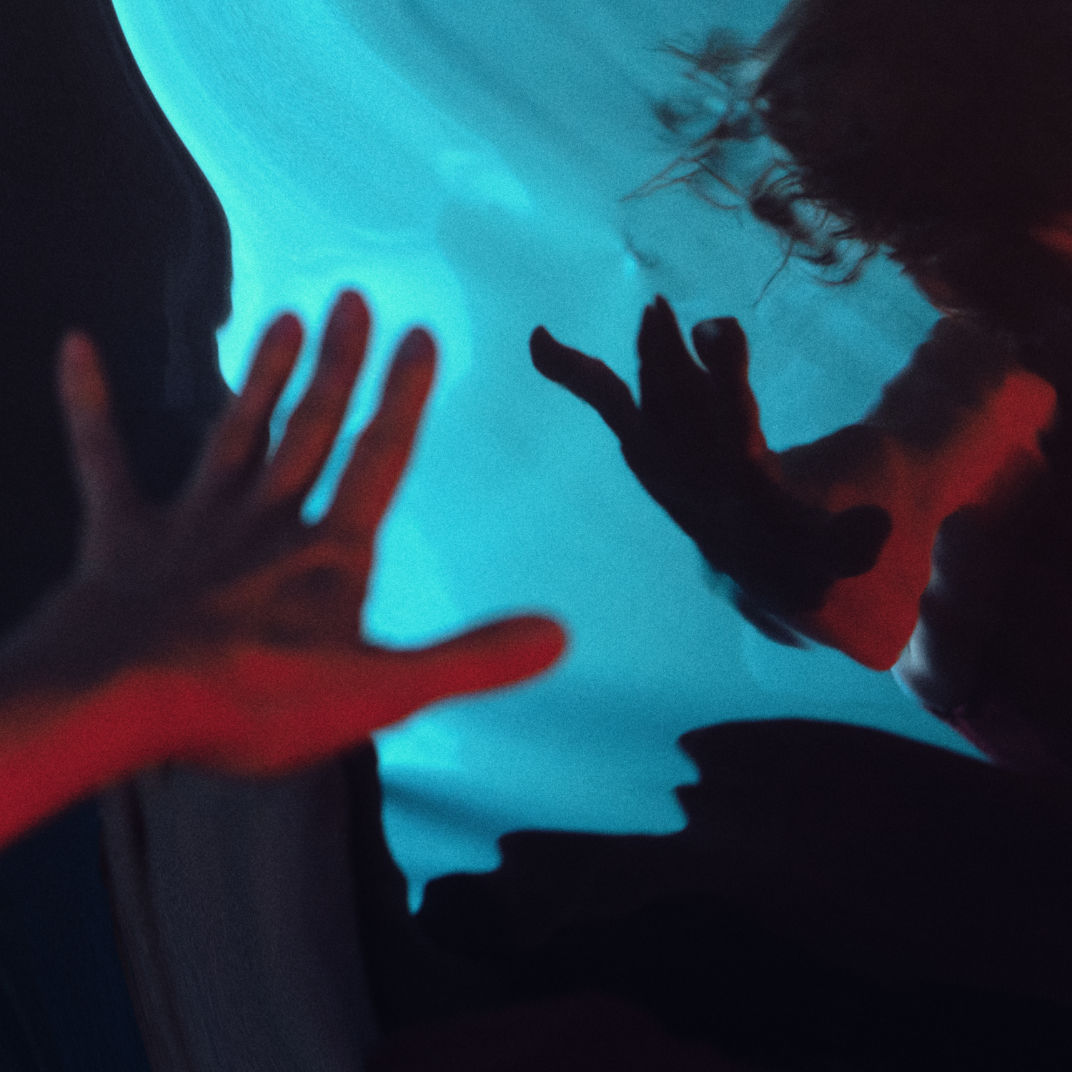 JULIA EXISTO. Photographer & Visual Artist