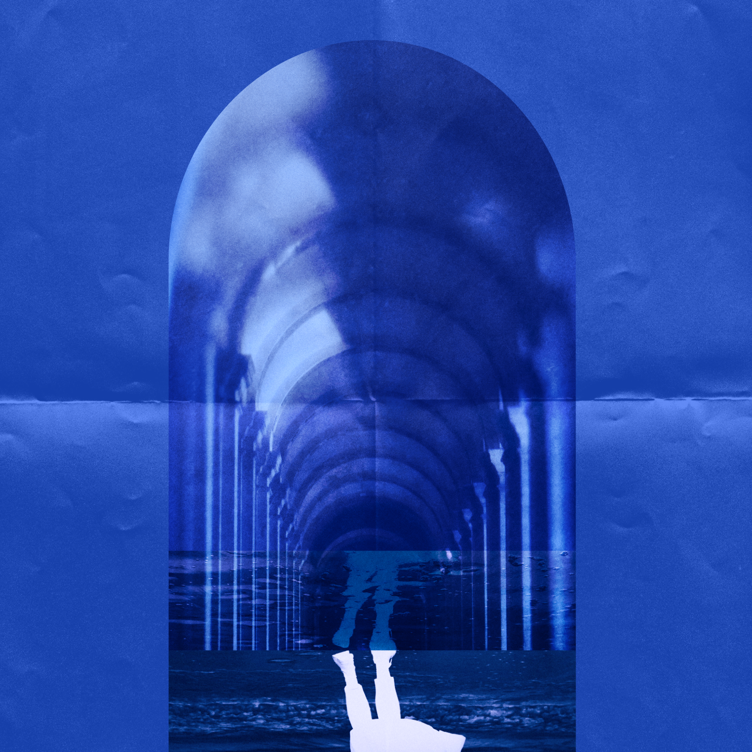 JULIA EXISTO. Photographer & Visual Artist