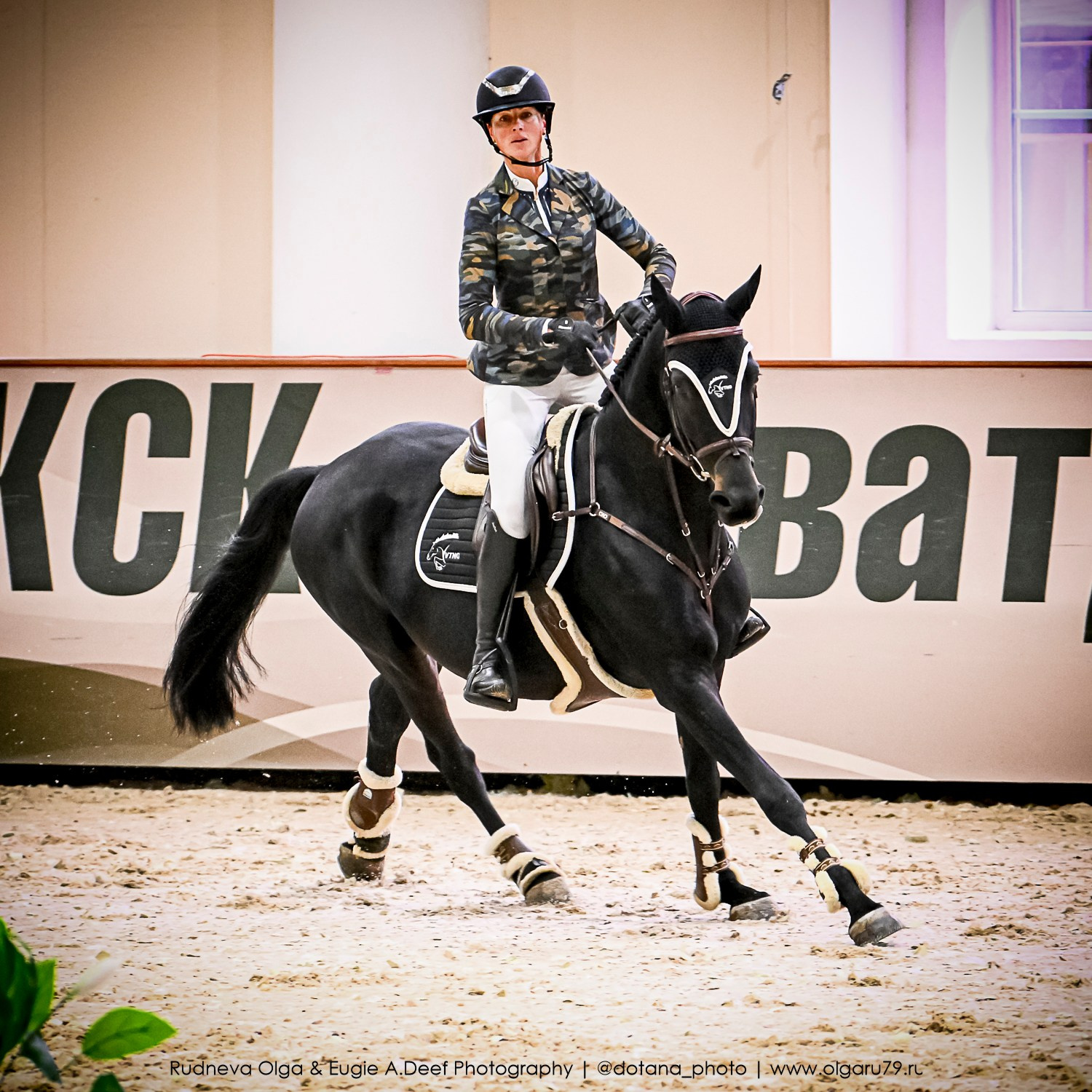 2025.10.26 — КСК Виват, Россия! конкур. ТУРНИРНАЯ КОННАЯ ФОТОГРАФИЯ, Руднева Ольга и Евгений Адеев