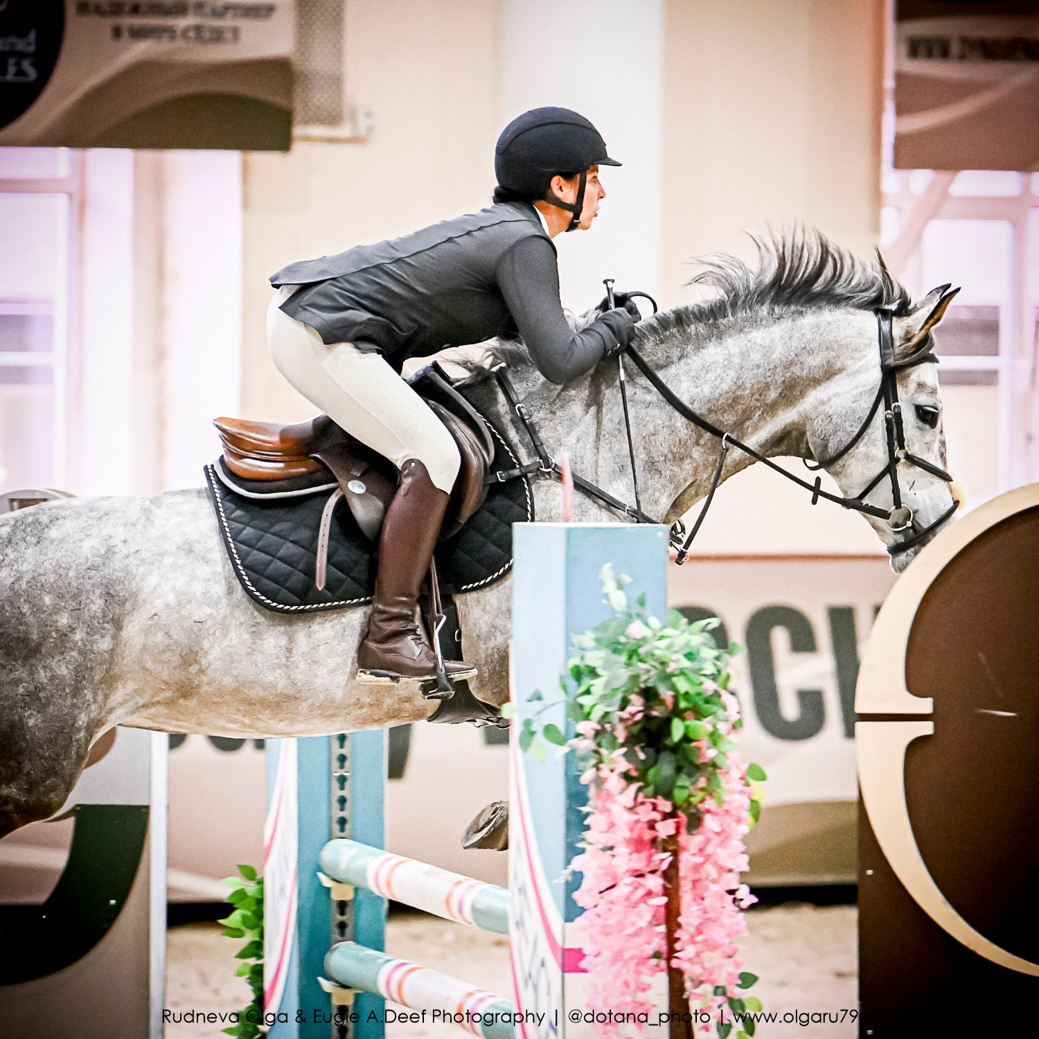 2025.10.26 — КСК Виват, Россия! конкур. ТУРНИРНАЯ КОННАЯ ФОТОГРАФИЯ, Руднева Ольга и Евгений Адеев