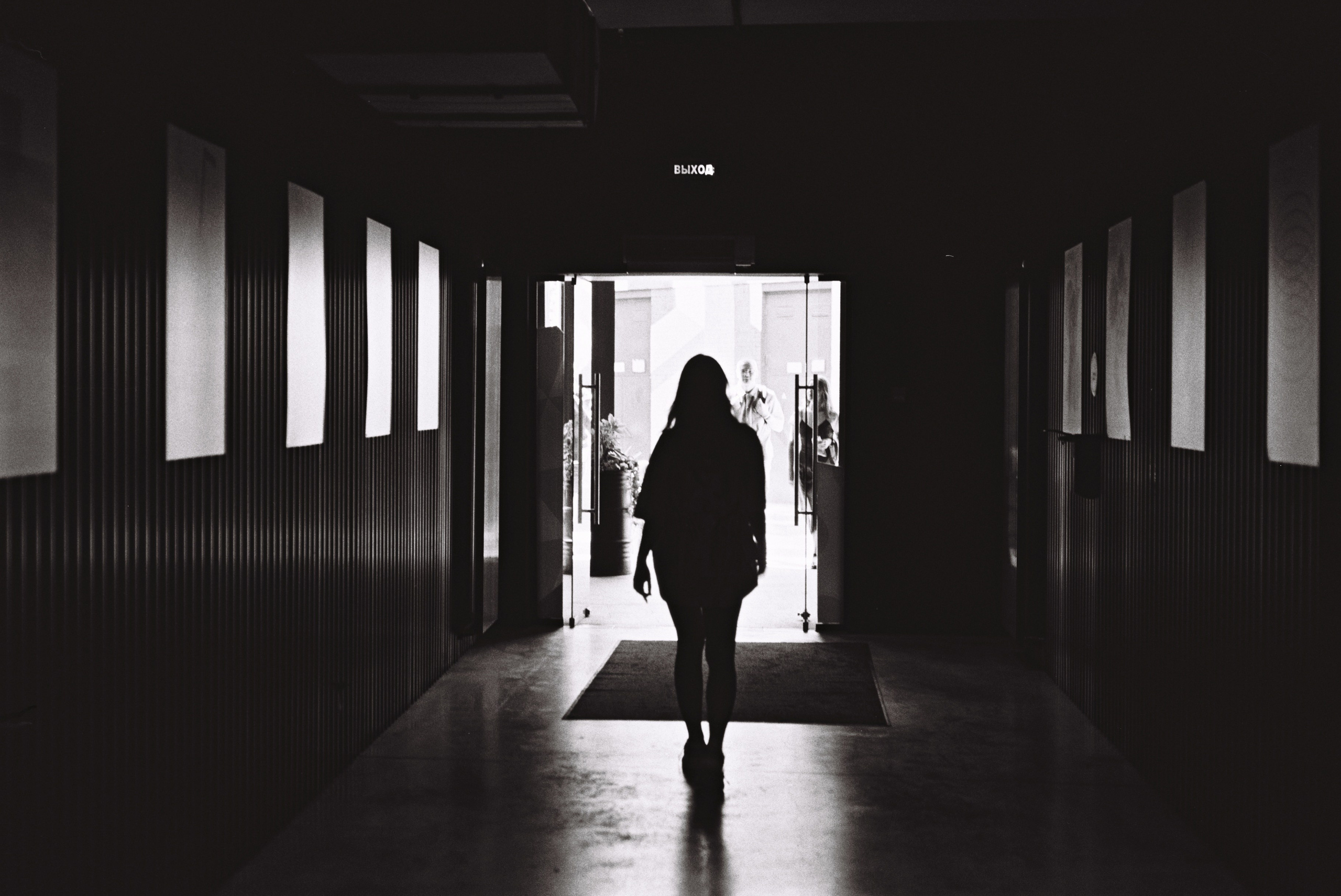 Контакты. Street и Lifestyle съёмки в Москве