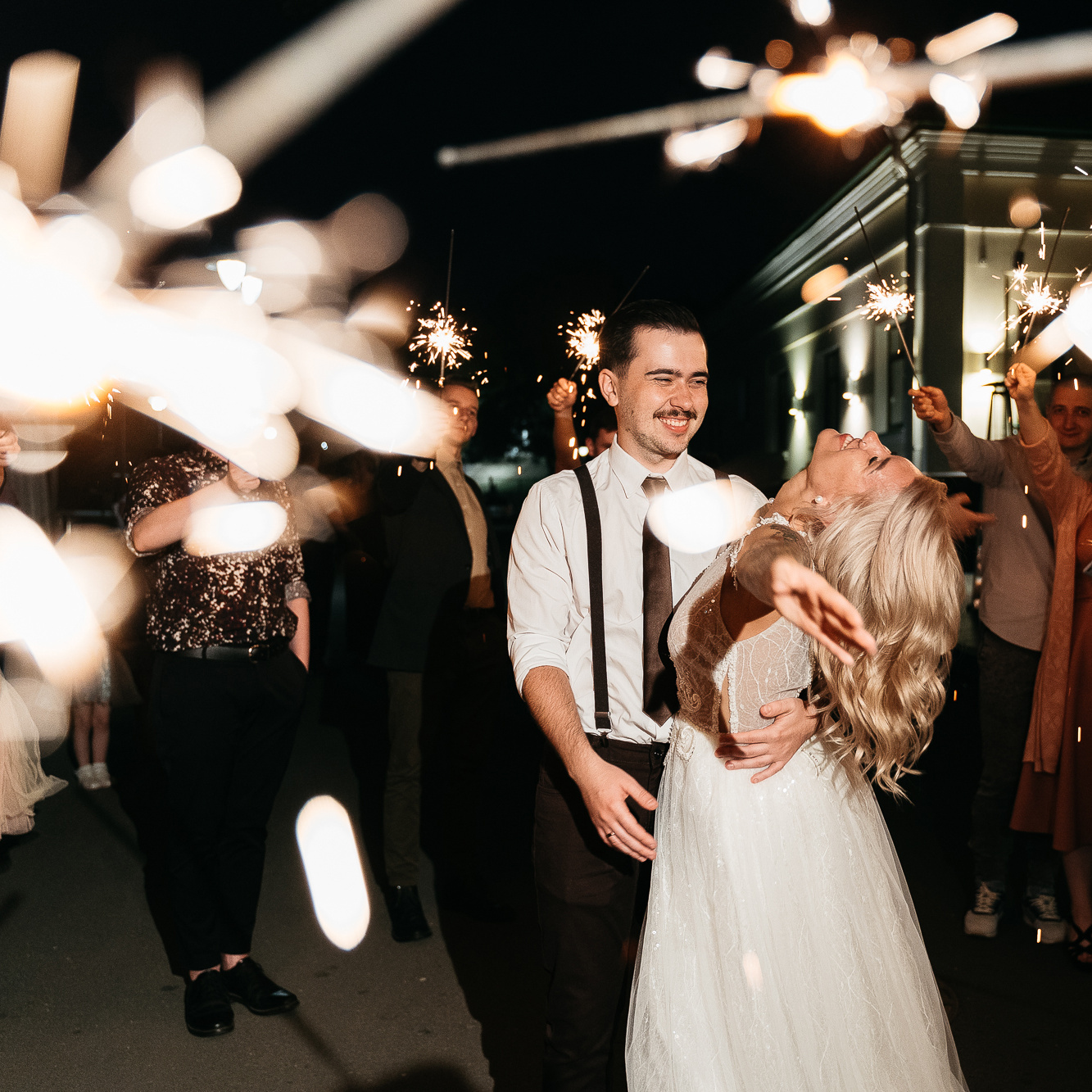 Фотограф видеограф Олег Иванов Псков ivamedia. Олег и Мария Ивановы фотограф и видеограф в Пскове Санкт - Петербурге