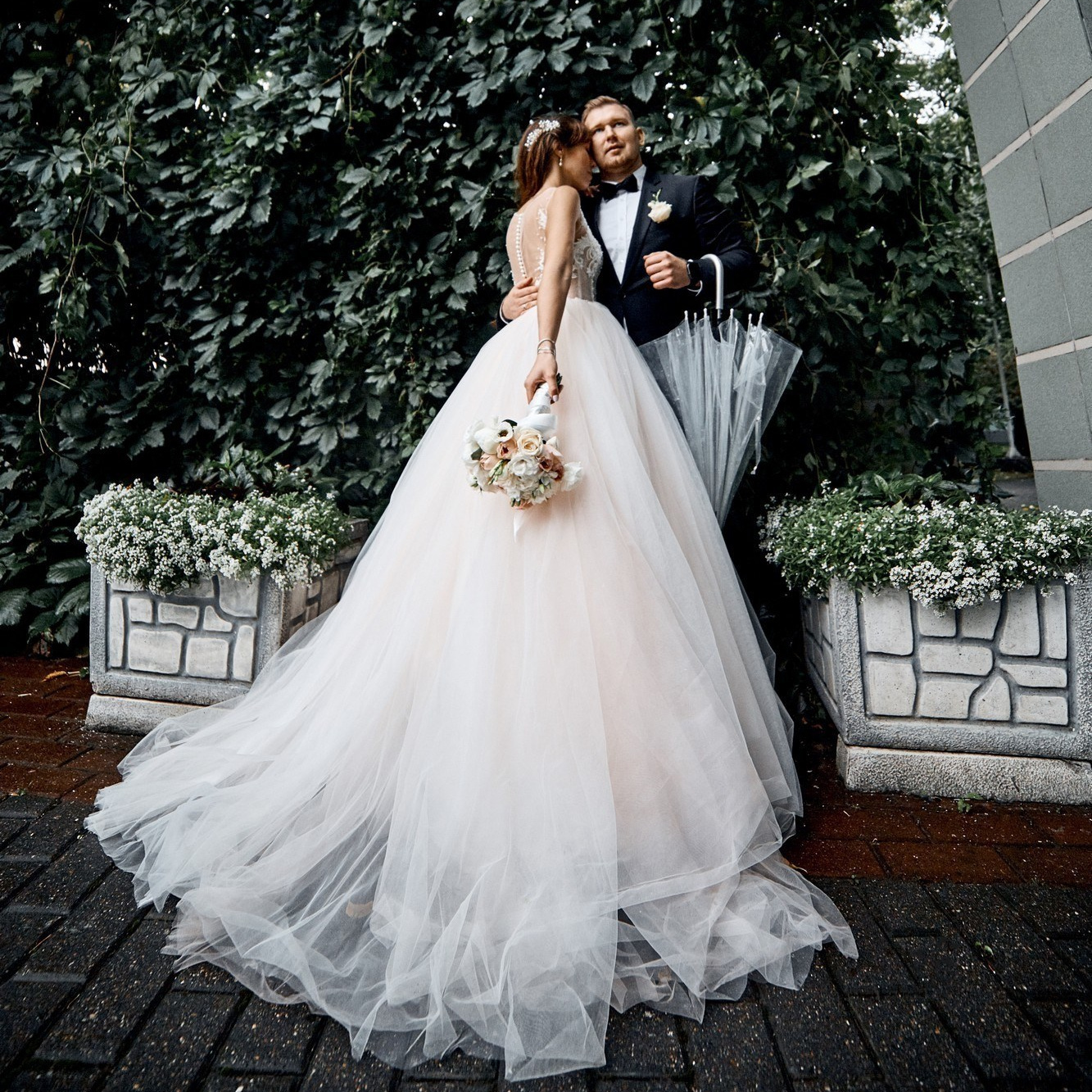 Свадебный фотограф в Москве, заказать профессиональную фотосъёмку — Цены и стоимость услуг фотографа на свадебную фотосессию