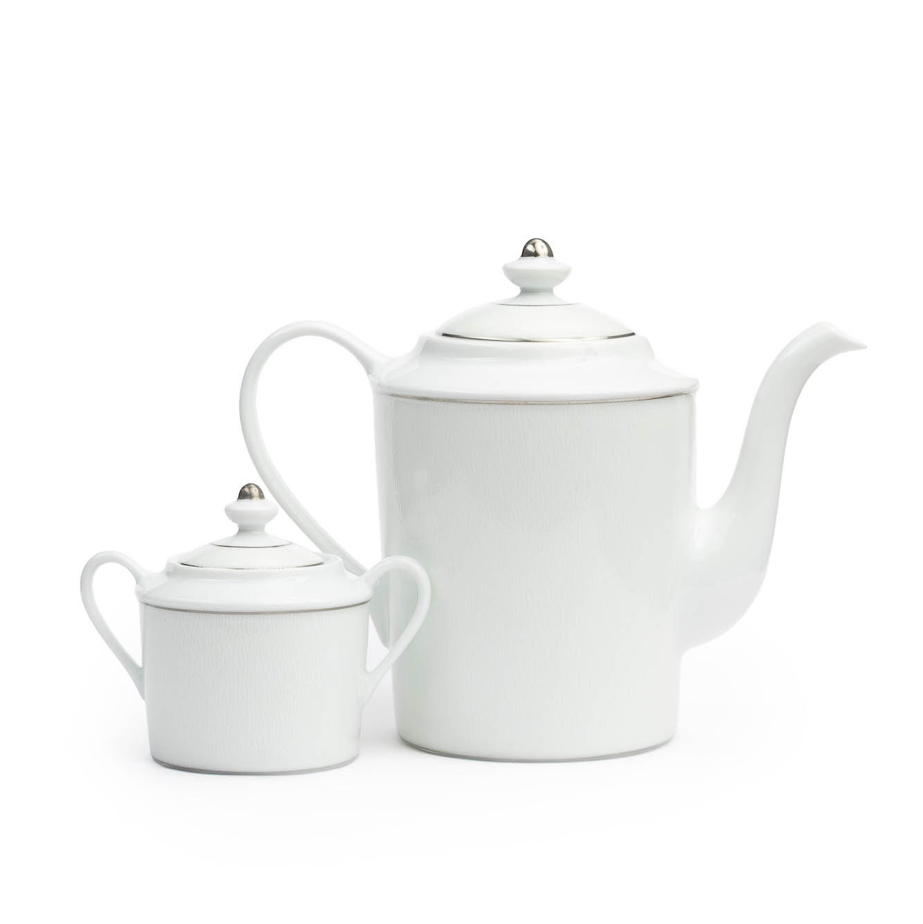 Предметная съемка посуды чайник белый фон каталожная фотосъемка Москва