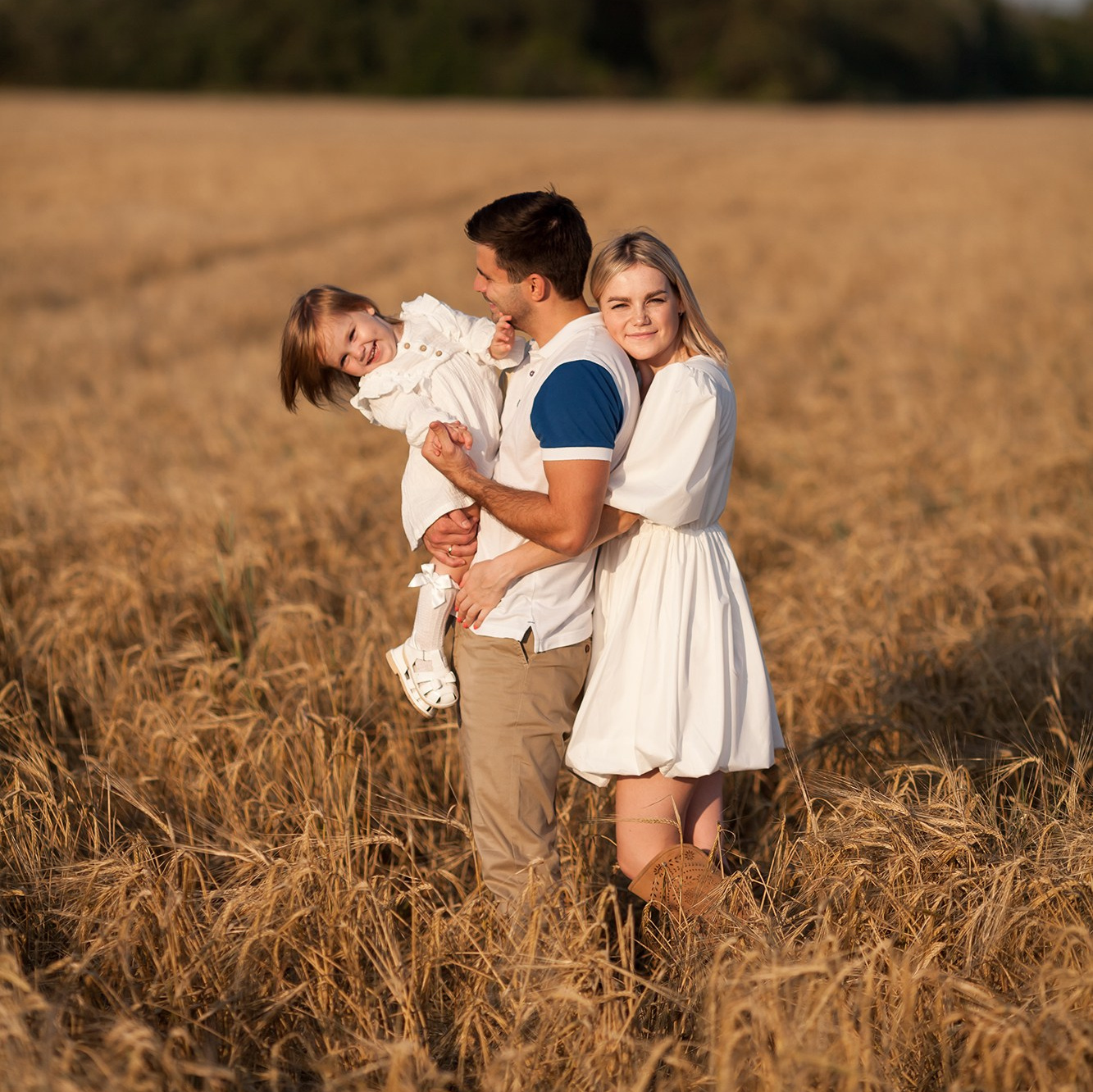 Семейная фотосессия на природе