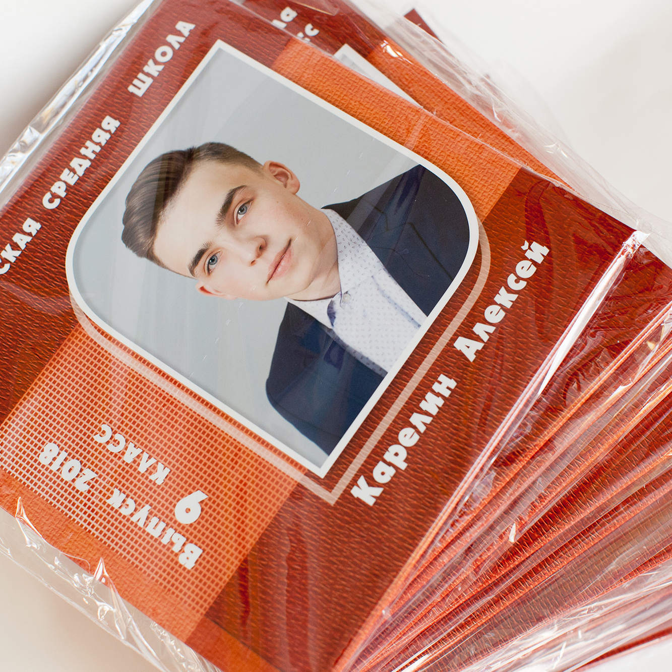 Персональная фотообложка выпускной традиционной фотокниги