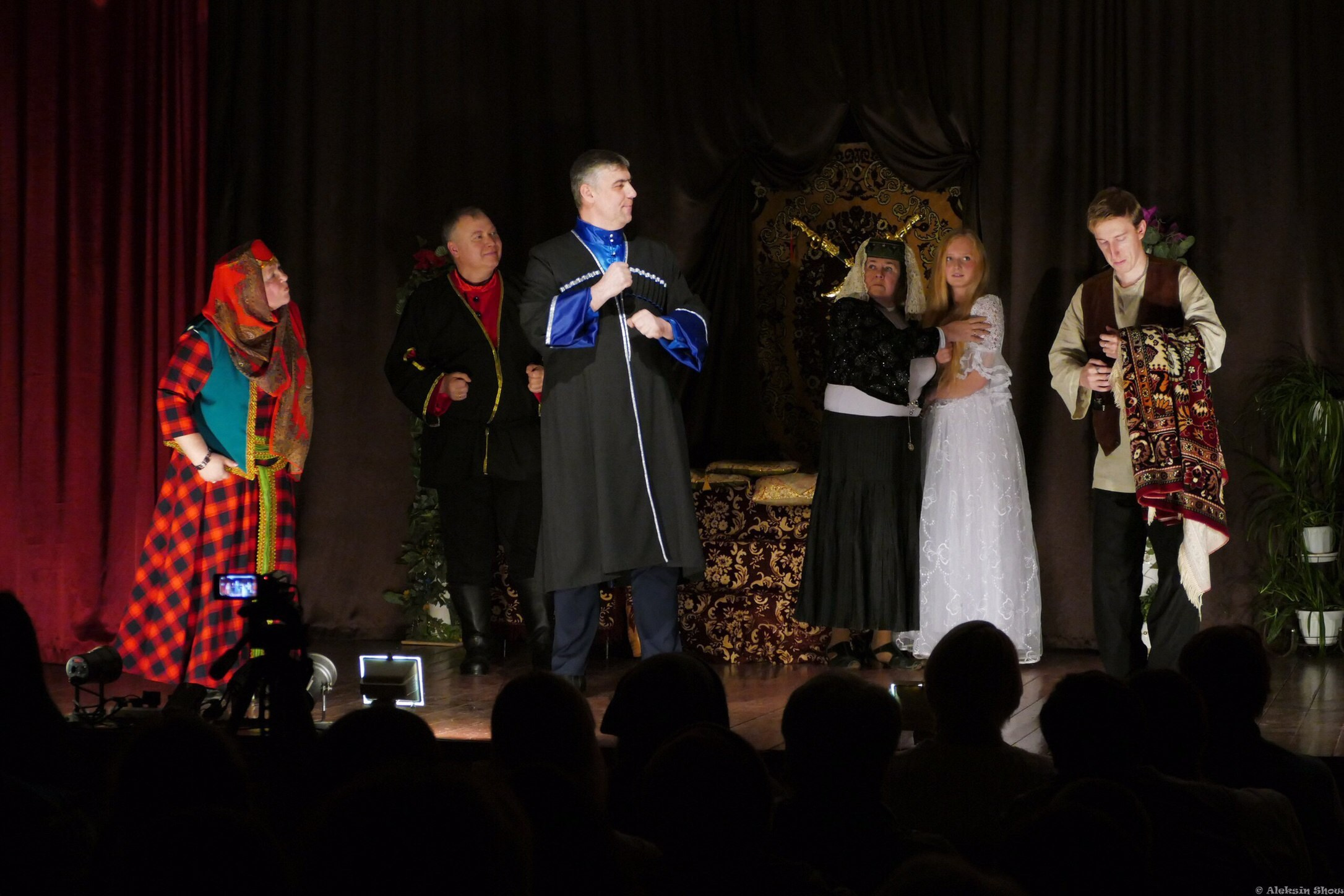 8 марта "Ханума"