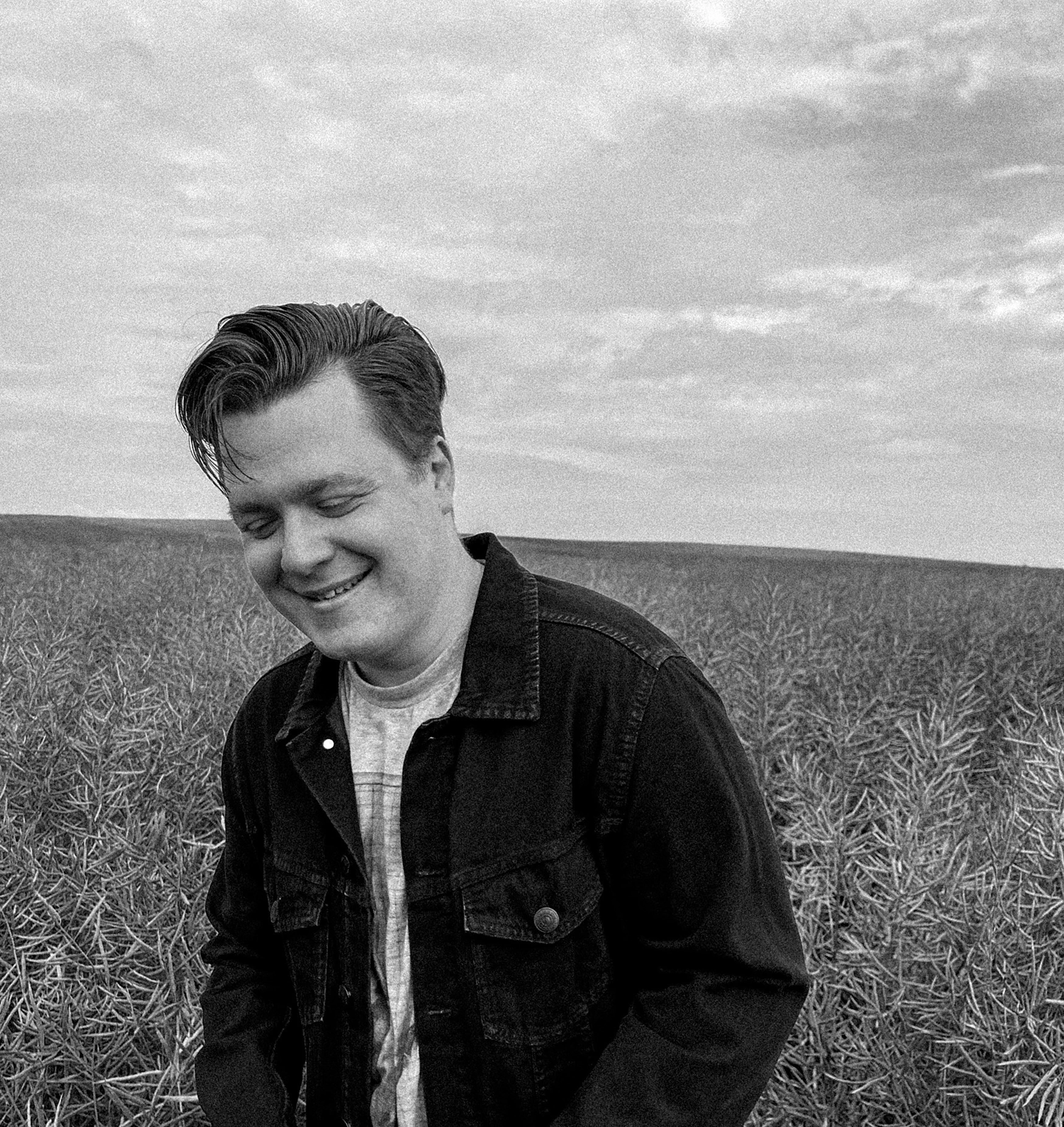 Контакты. Фотограф Слава Орловский