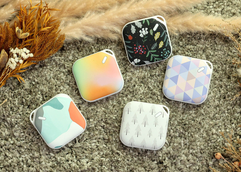 Электронная грелка, умещающаяся в руке «e-Kairo Carre 2023». Фотограф — видеограф в Москве Дмитрий Менделеев