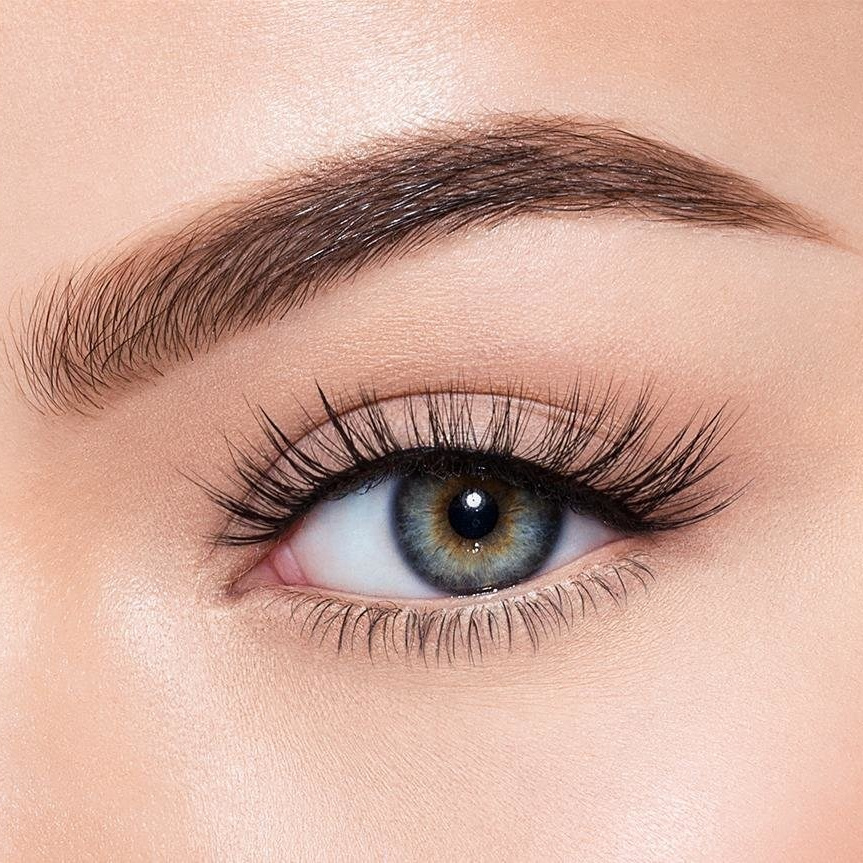 Услуги. Студия перманентного макияжа NAZ — это красота, которая с вами на долго.Перманентный макияж в Новосибирске, курс, повышение. Мастер Наз