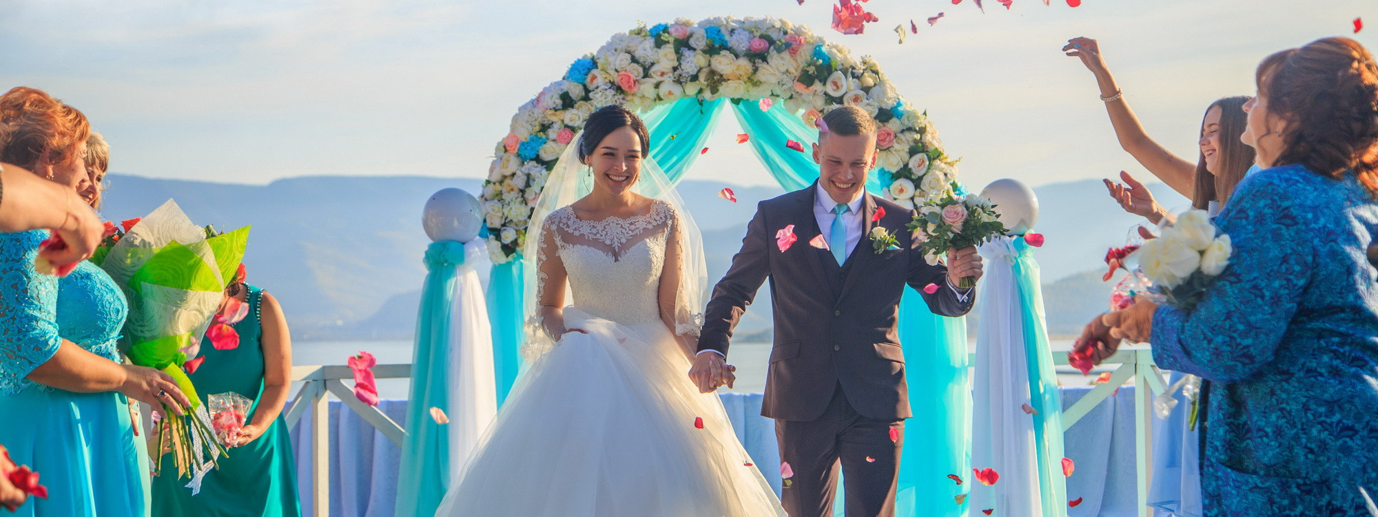 Свадебный фотограф Иркутск. Фотограф видеограф Иркутск фото видео студия Алексея Марамзина