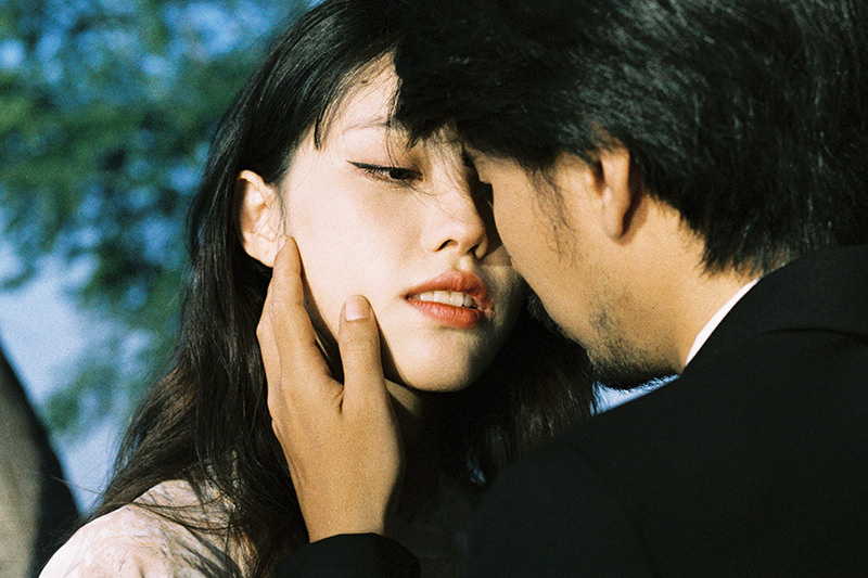 Новый цветной негатив Lomography «LomoChrome Color '92 ISO 400». Фотограф — видеограф в Москве Дмитрий Менделеев