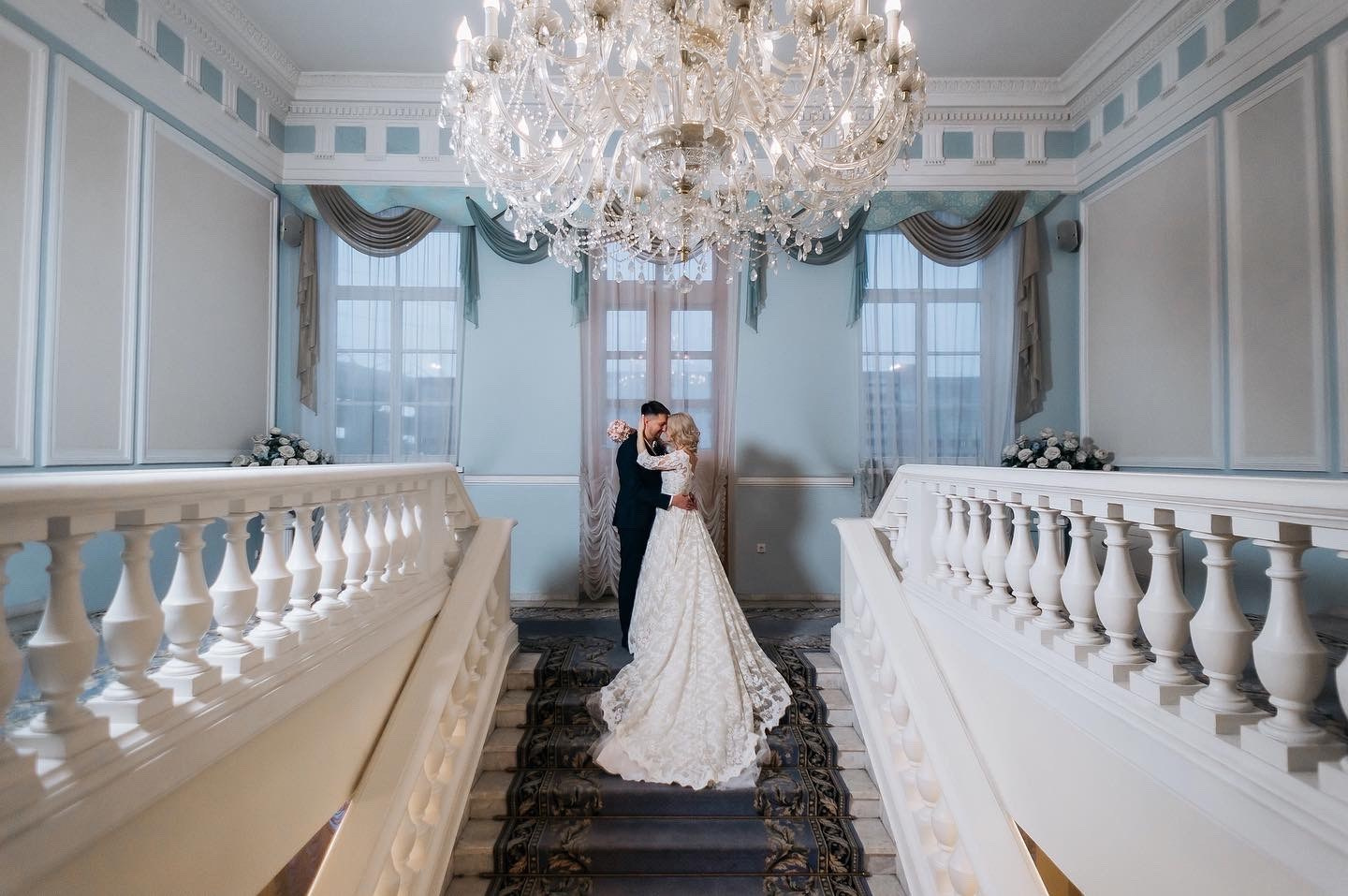 Самые красивые загсы Санкт-Петербурга. Свадебный фотограф в Москве Элина Ларченкова. Фото, которые цепляют